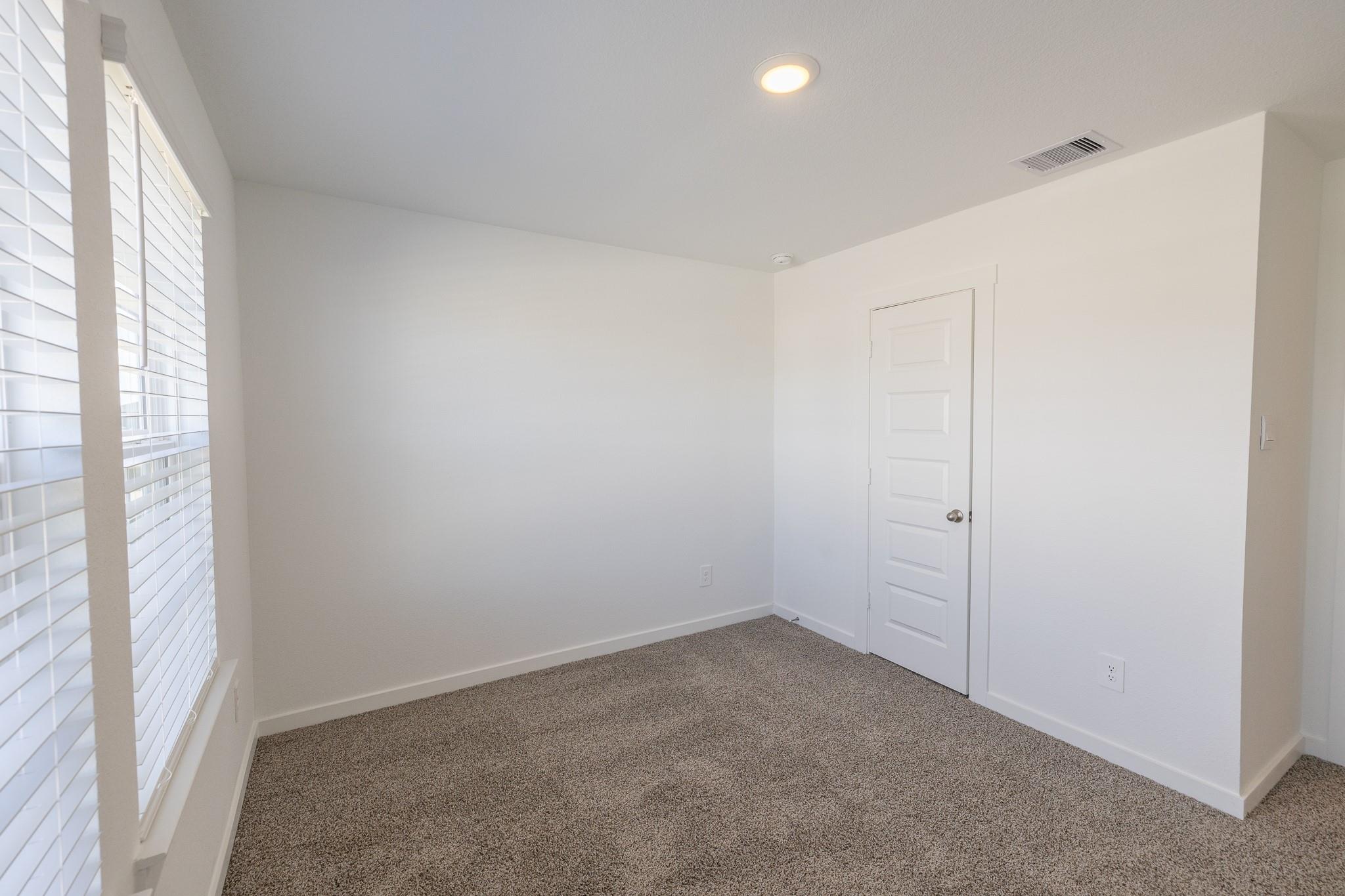 31715 Kellan Grove