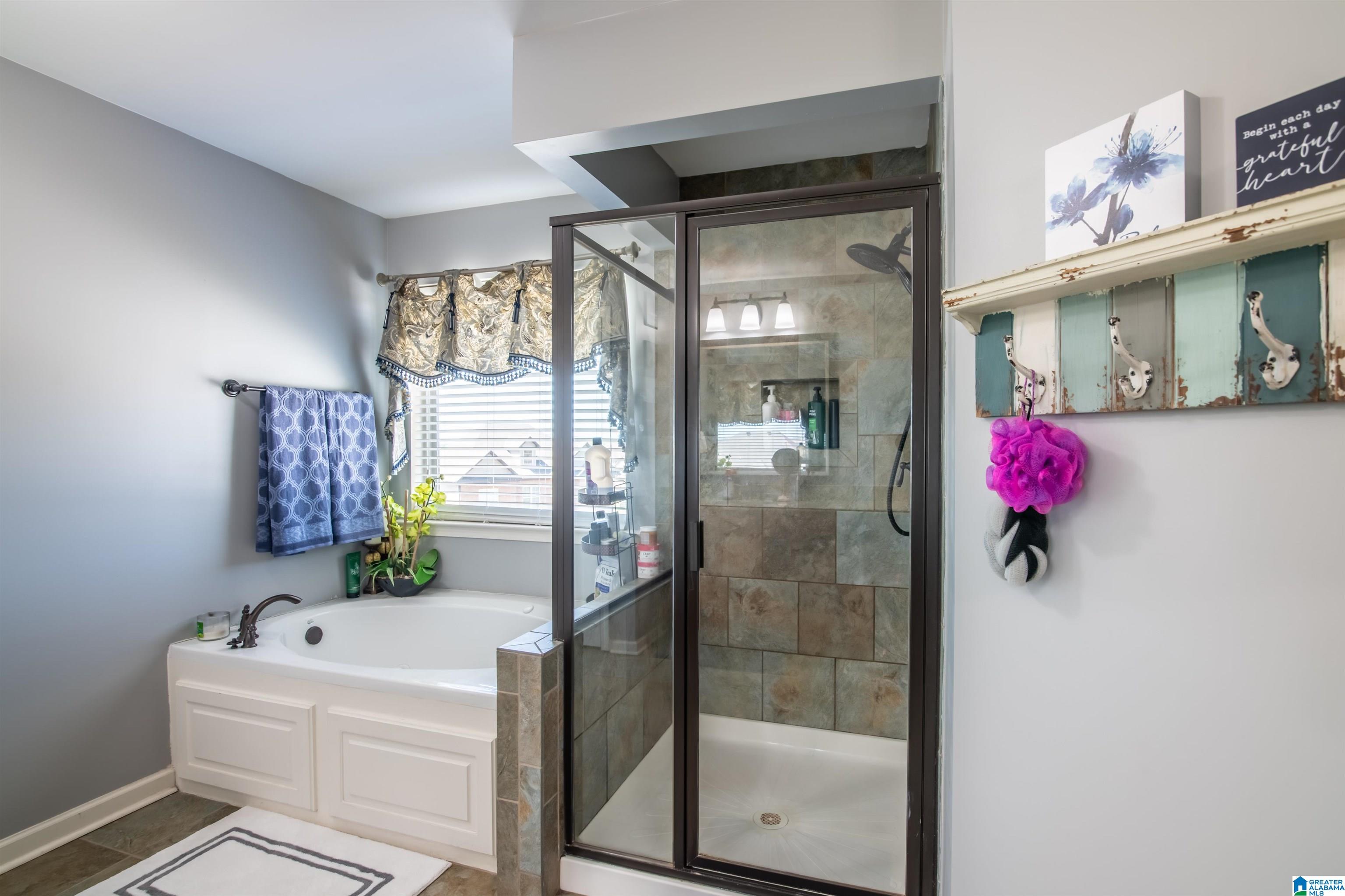 820 BROOKHAVEN DRIVE