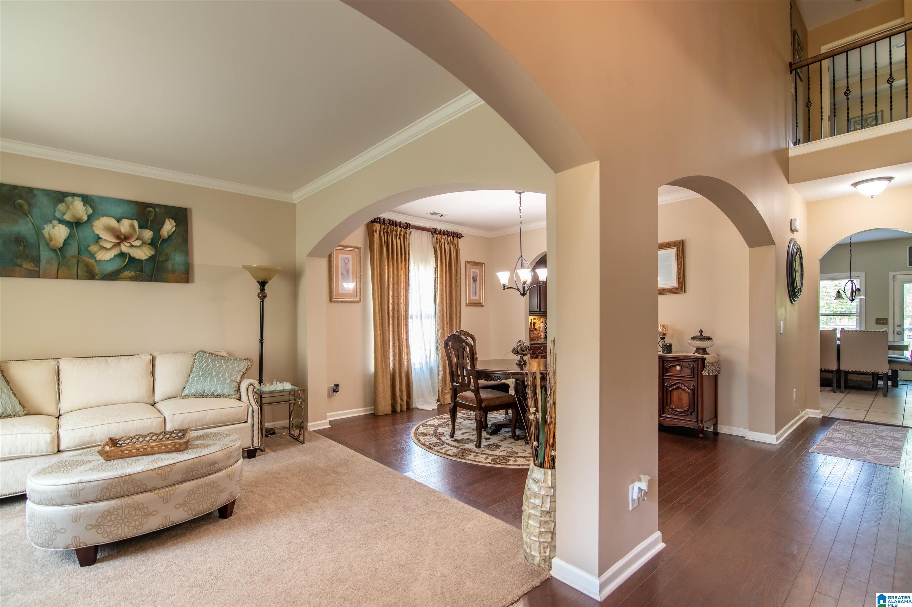 820 BROOKHAVEN DRIVE