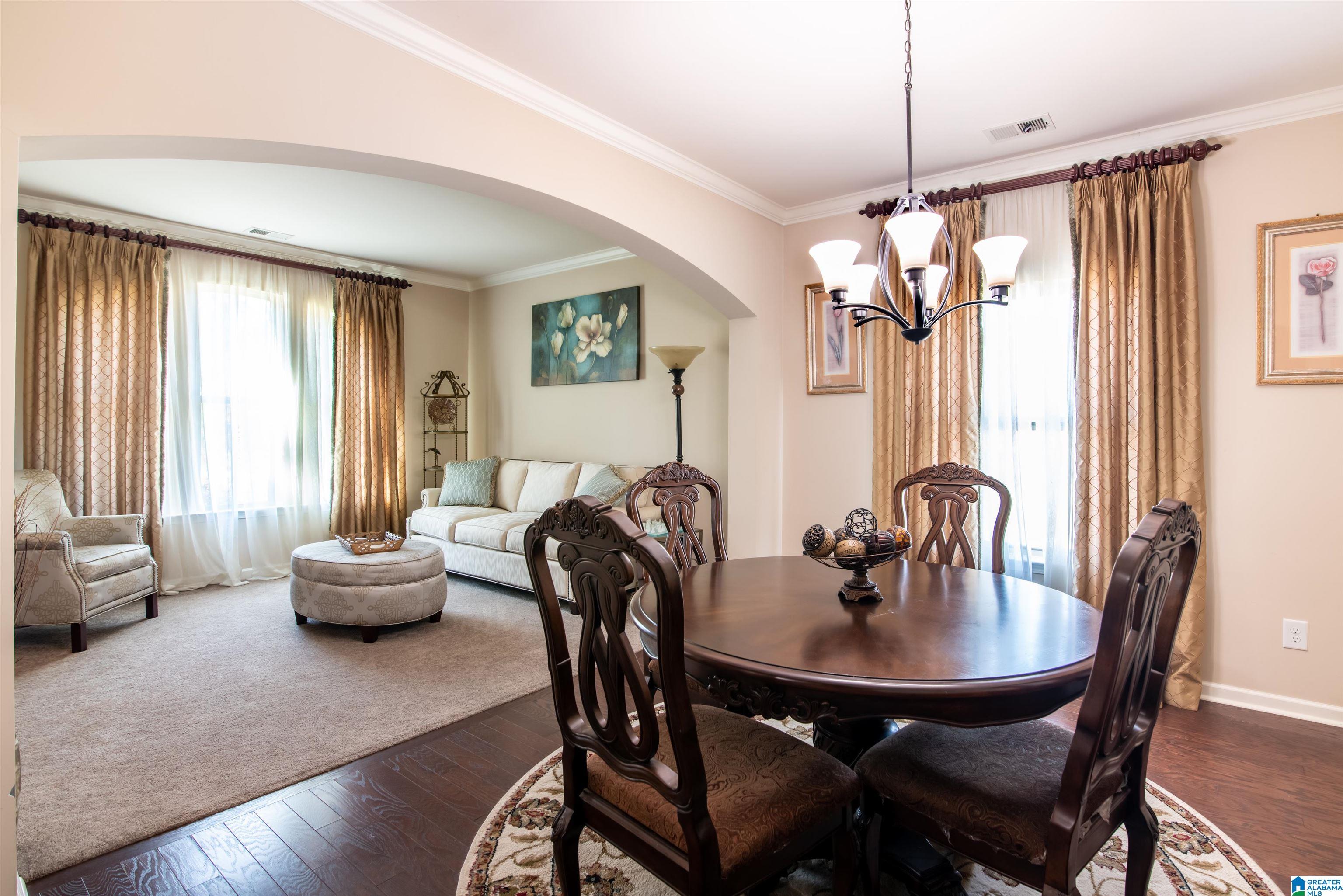 820 BROOKHAVEN DRIVE