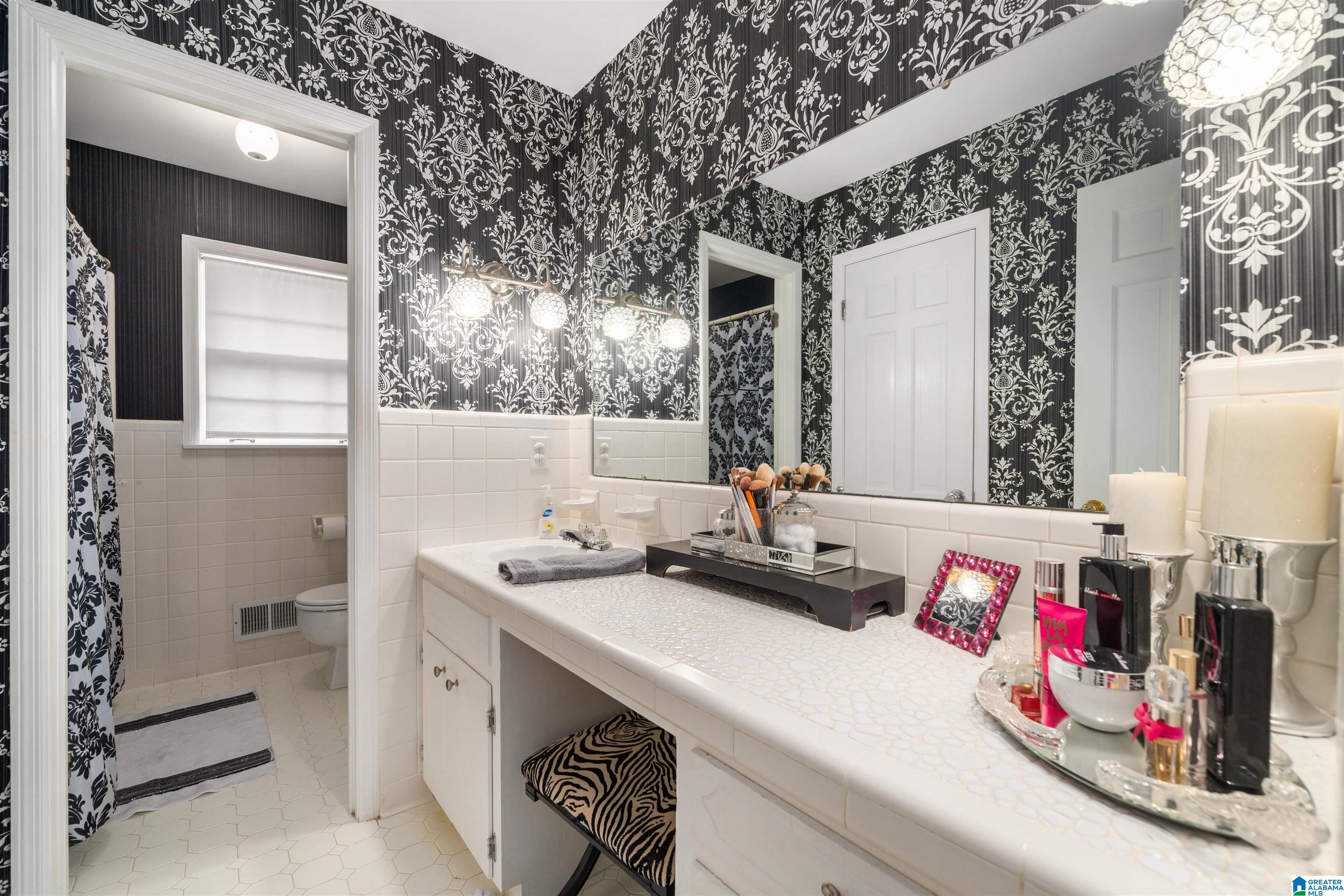 834 SHERMAN OAKS DRIVE