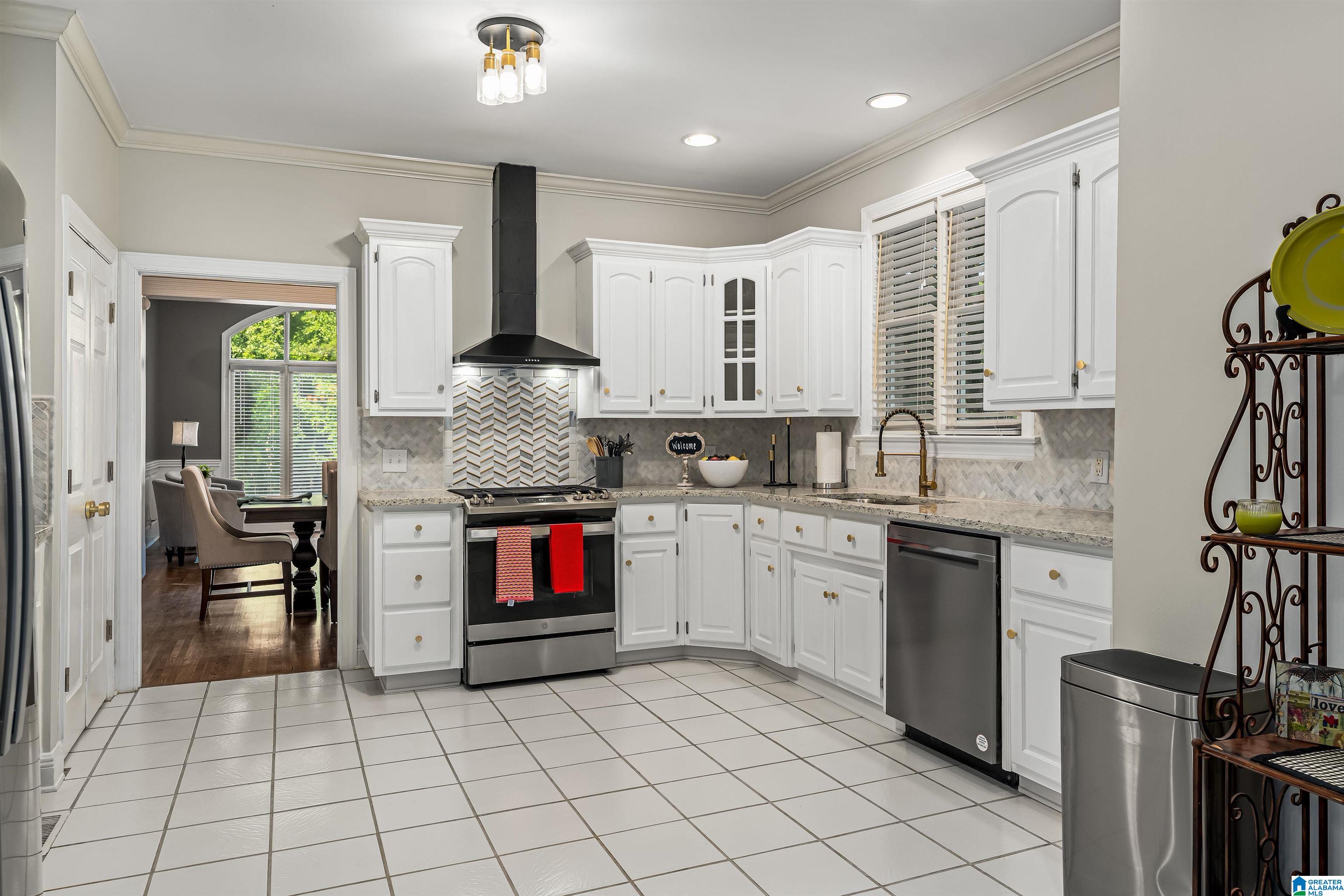 101 GREYSTONE GLEN DRIVE