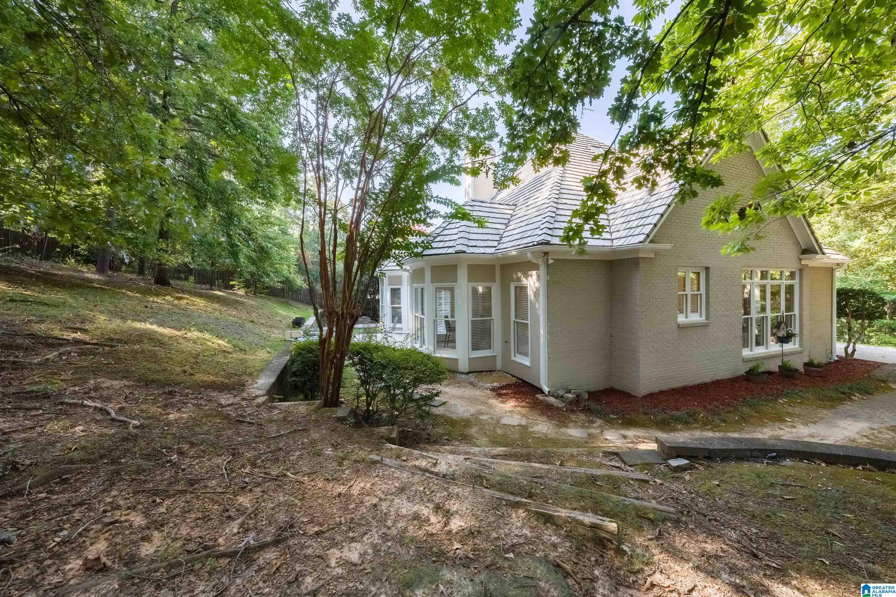 101 GREYSTONE GLEN DRIVE