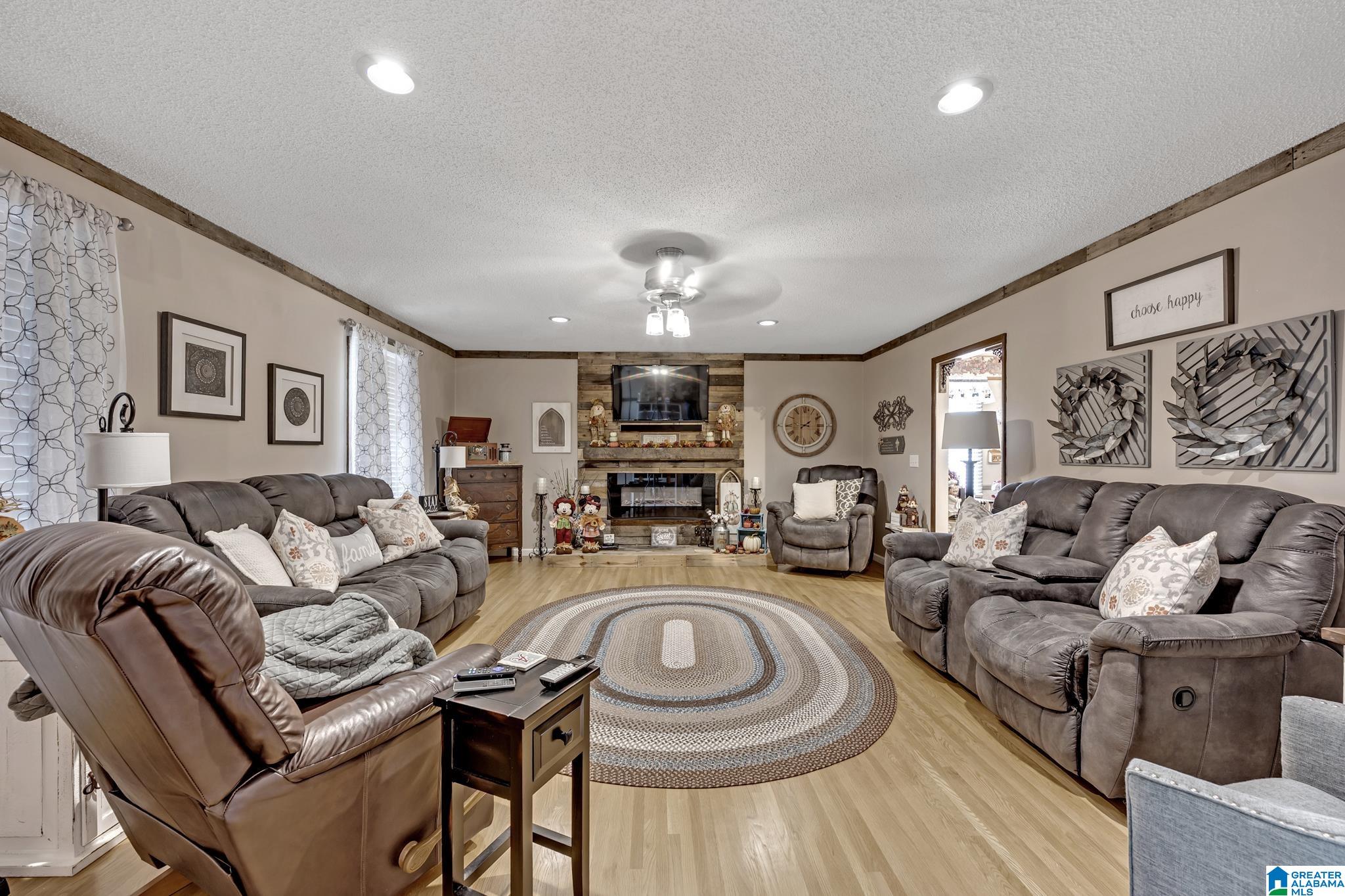 4013 BACK FORTY LANE