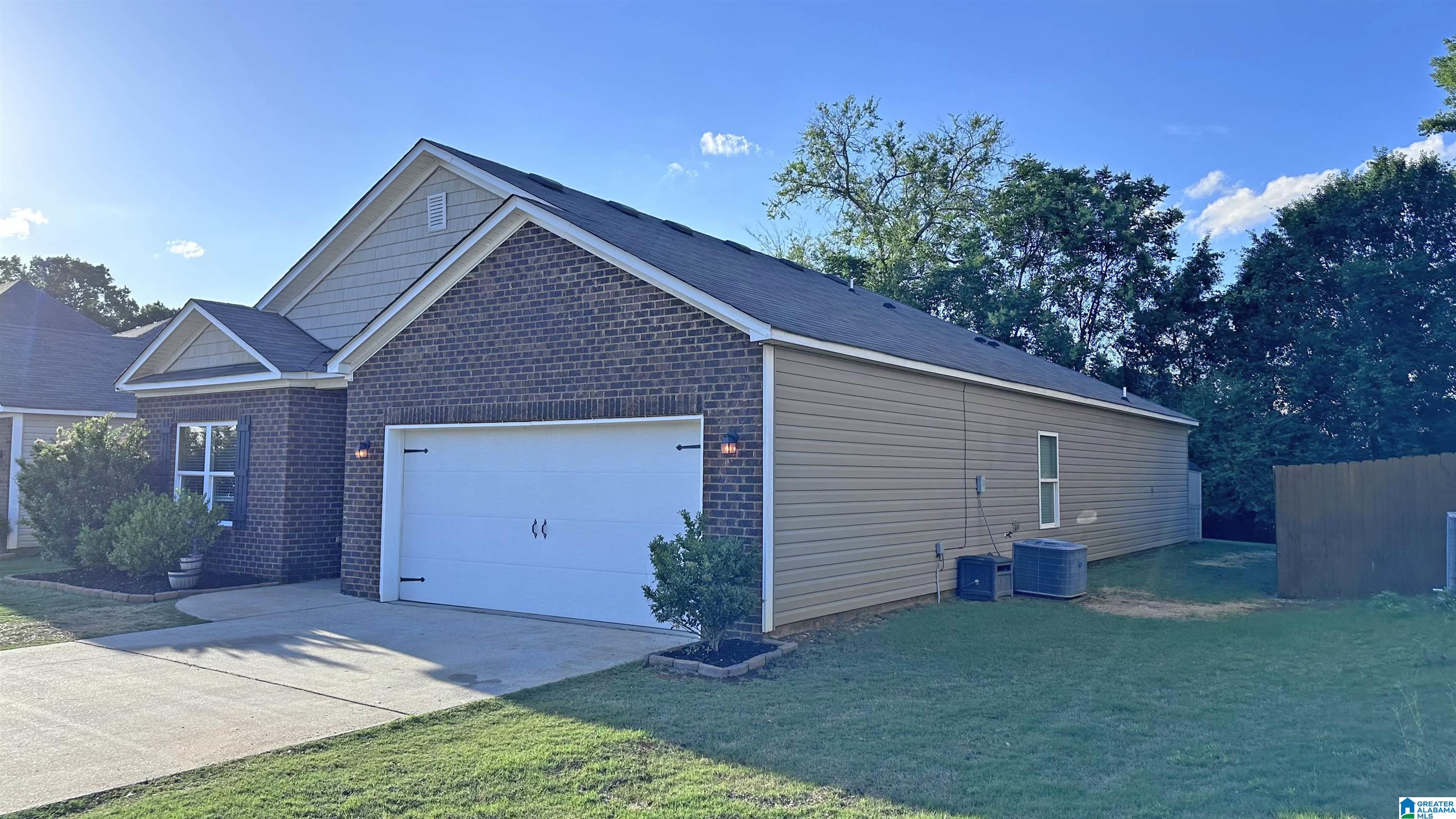 5041 BELLA COURT