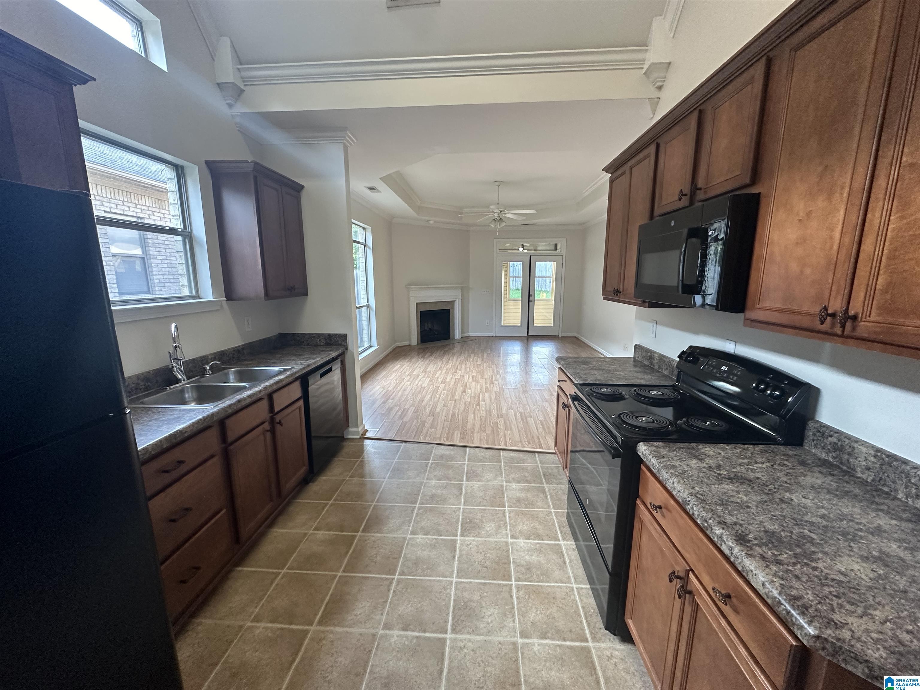 2020 TUDOR LANE