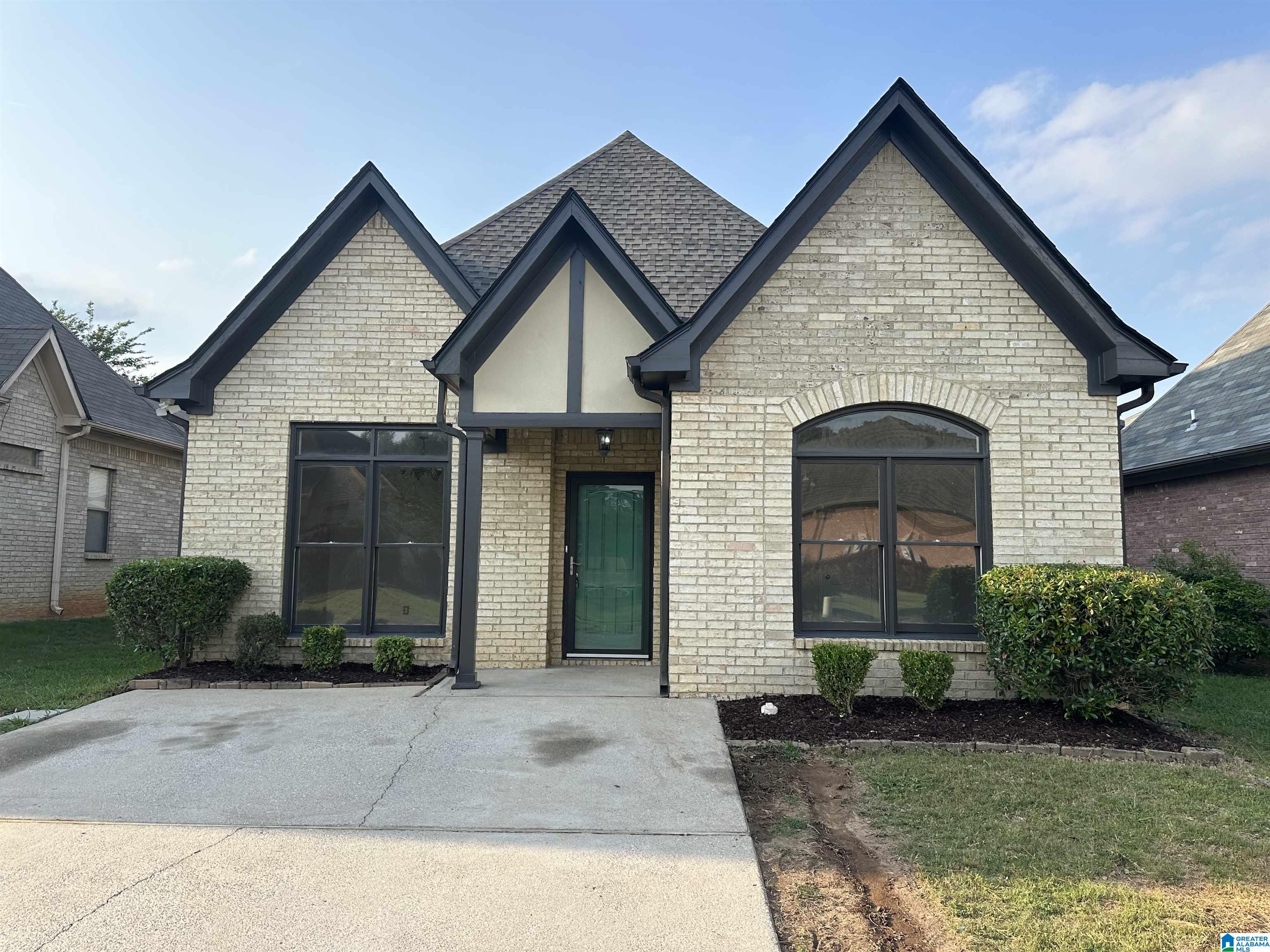 2020 TUDOR LANE