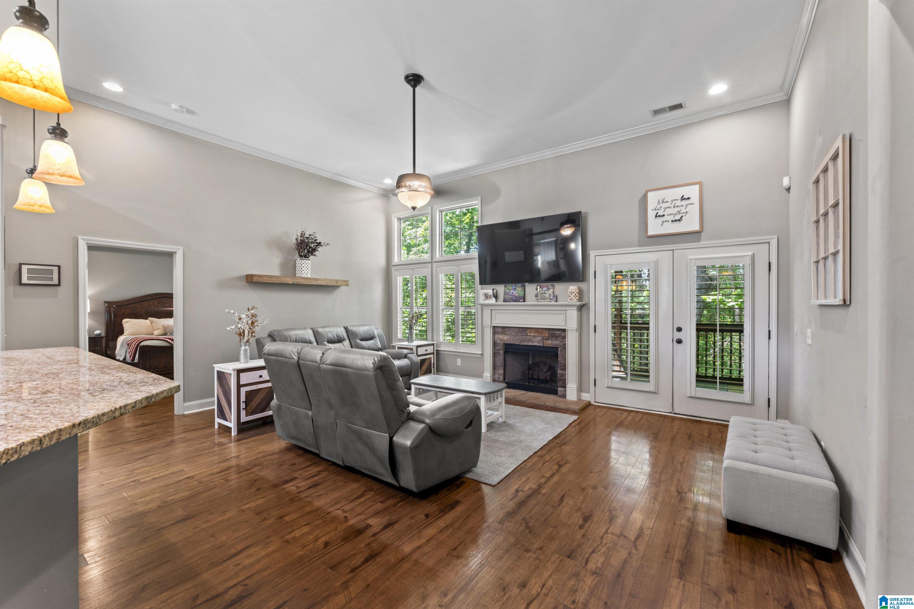 9246 CLAIRIDGE DRIVE