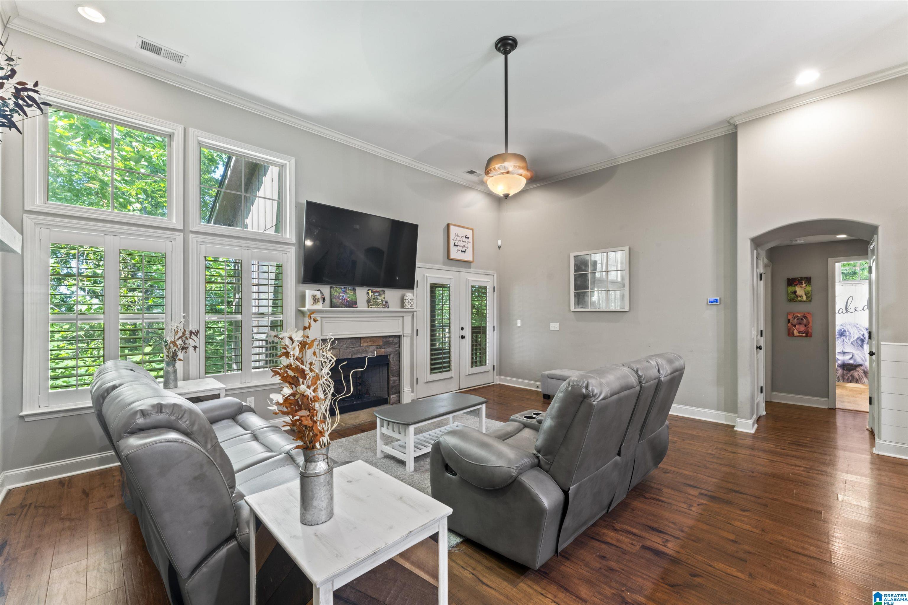 9246 CLAIRIDGE DRIVE