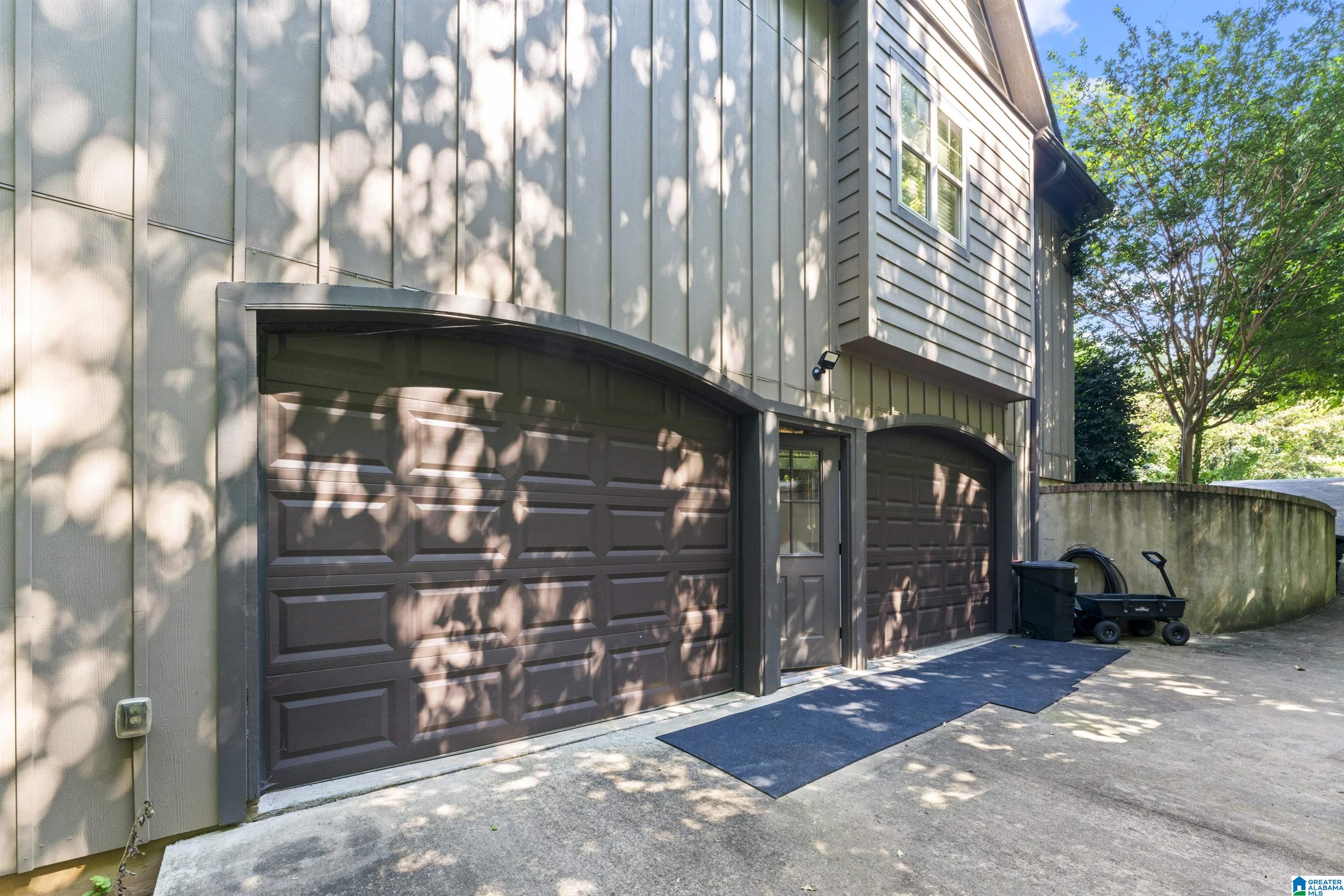 9246 CLAIRIDGE DRIVE