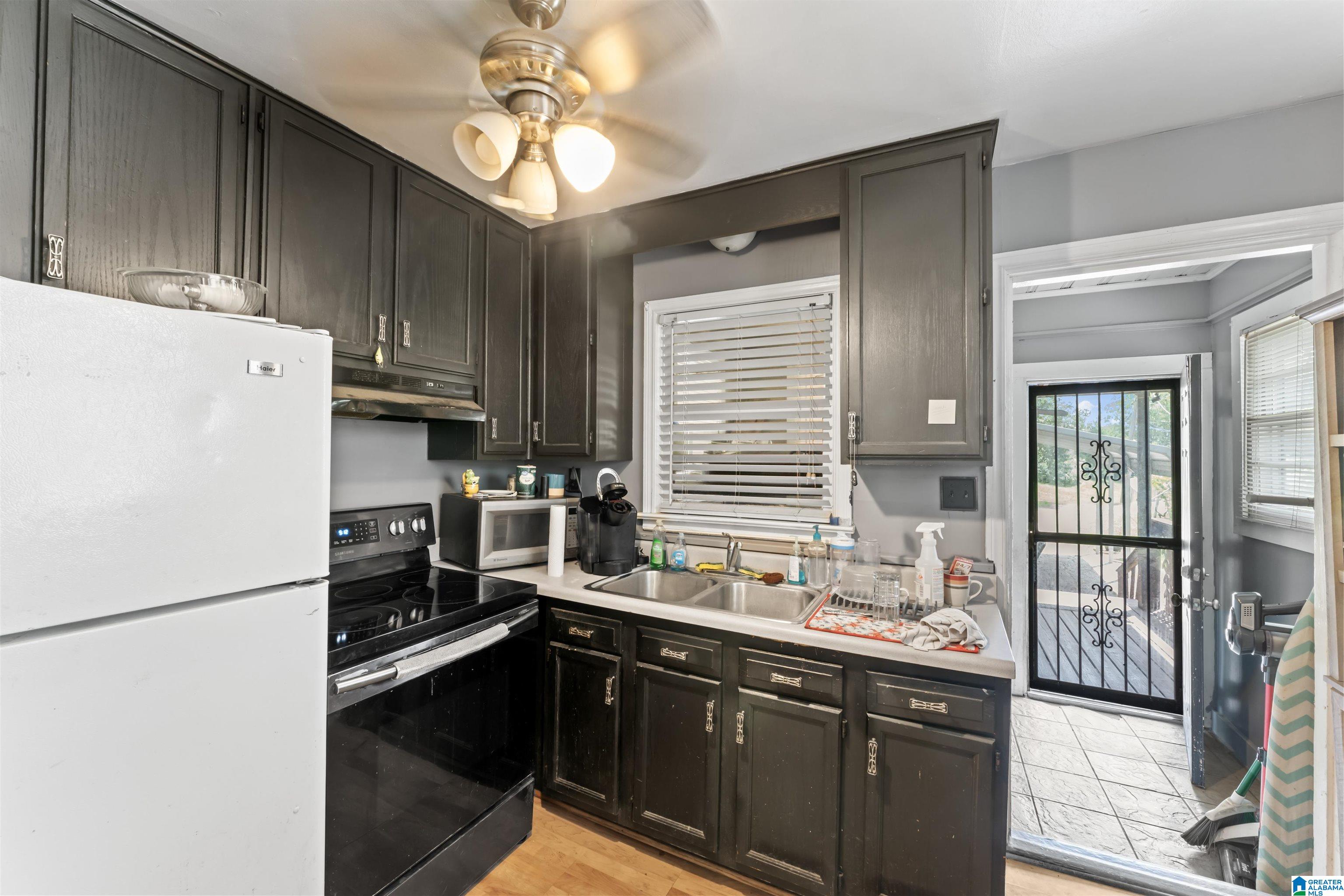 121 16TH STREET S
