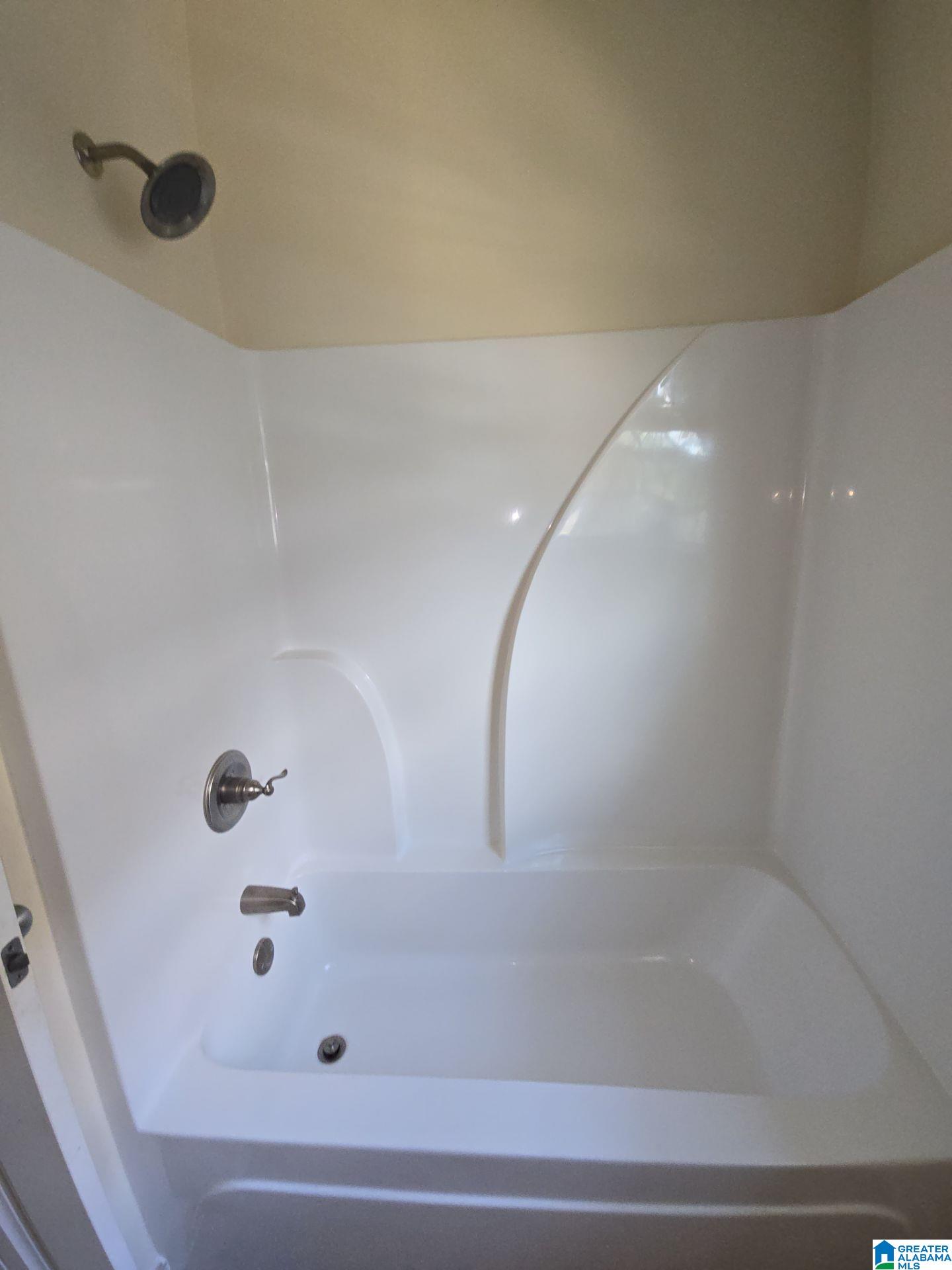 970 BROOKHAVEN DRIVE