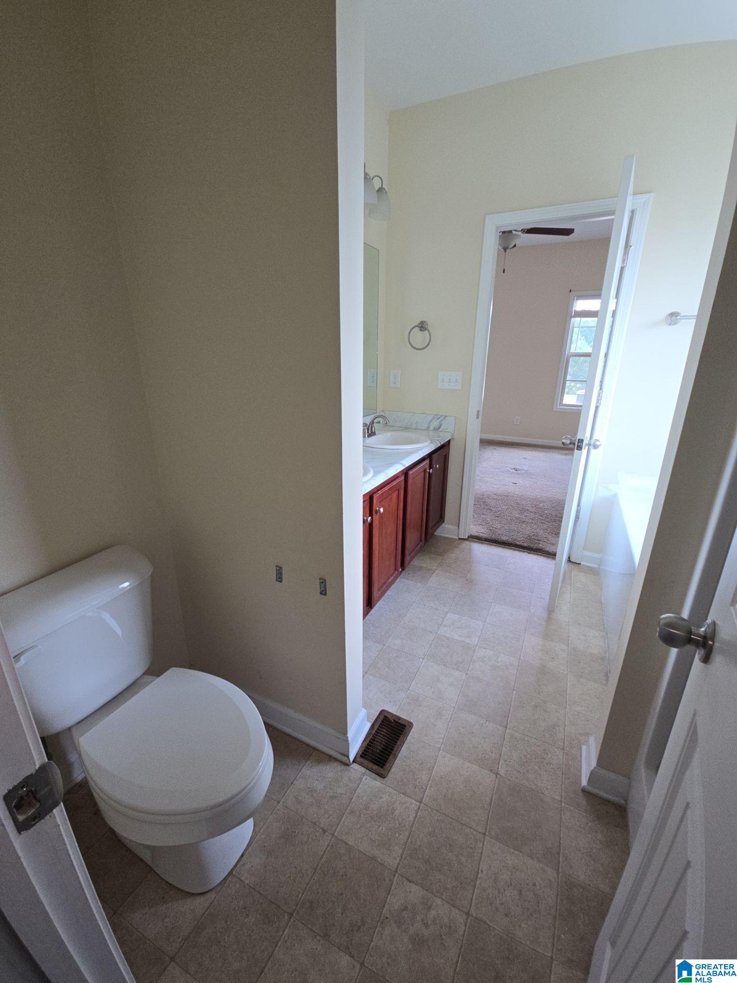 970 BROOKHAVEN DRIVE