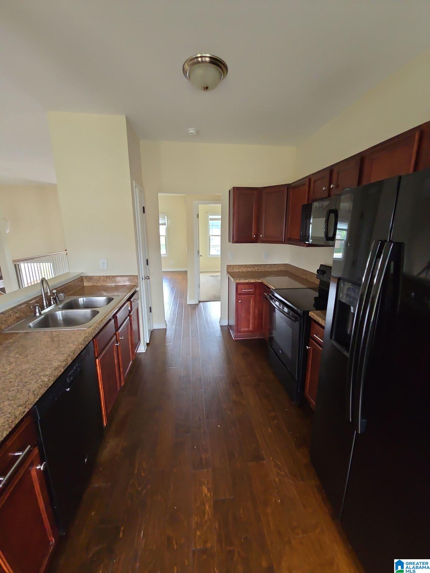 970 BROOKHAVEN DRIVE