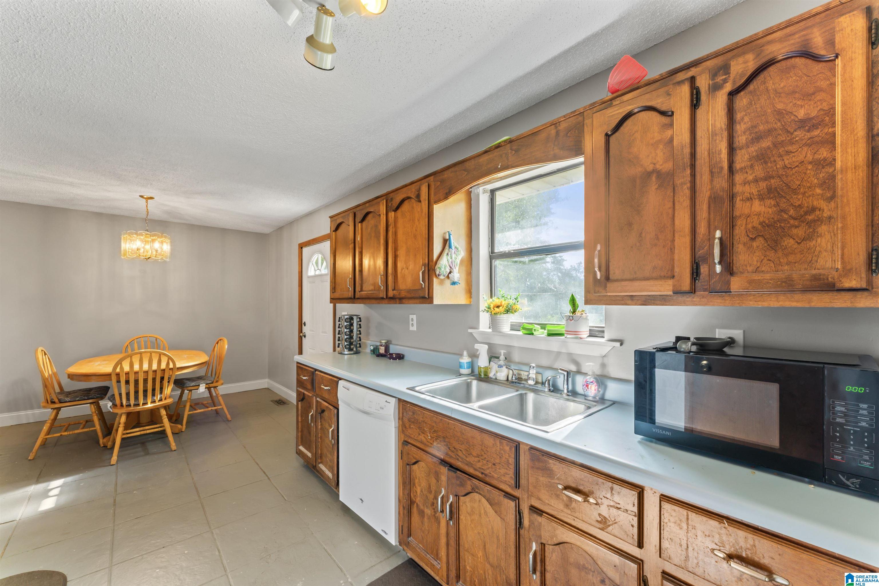 225 SUNSET HILL ROAD