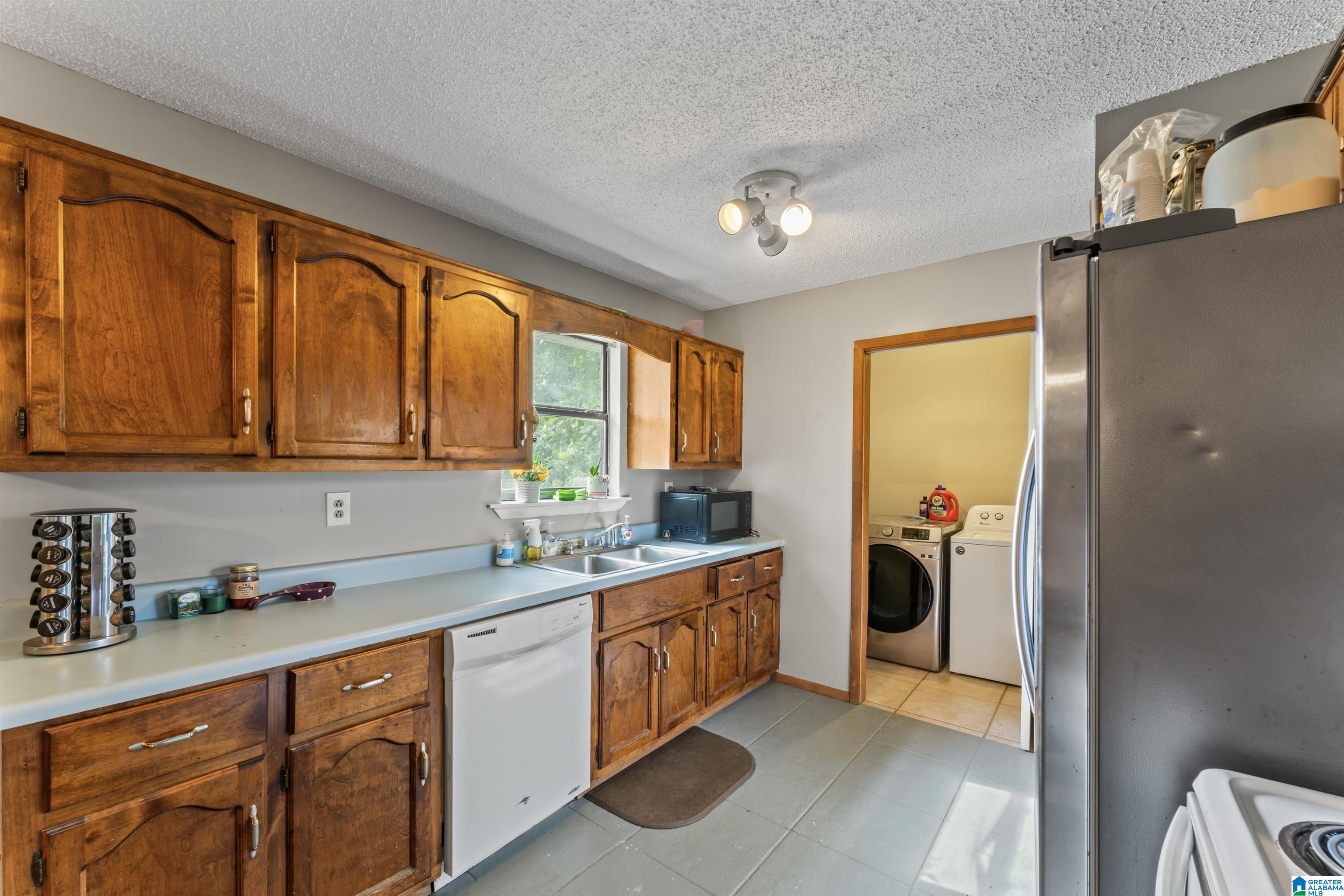 225 SUNSET HILL ROAD