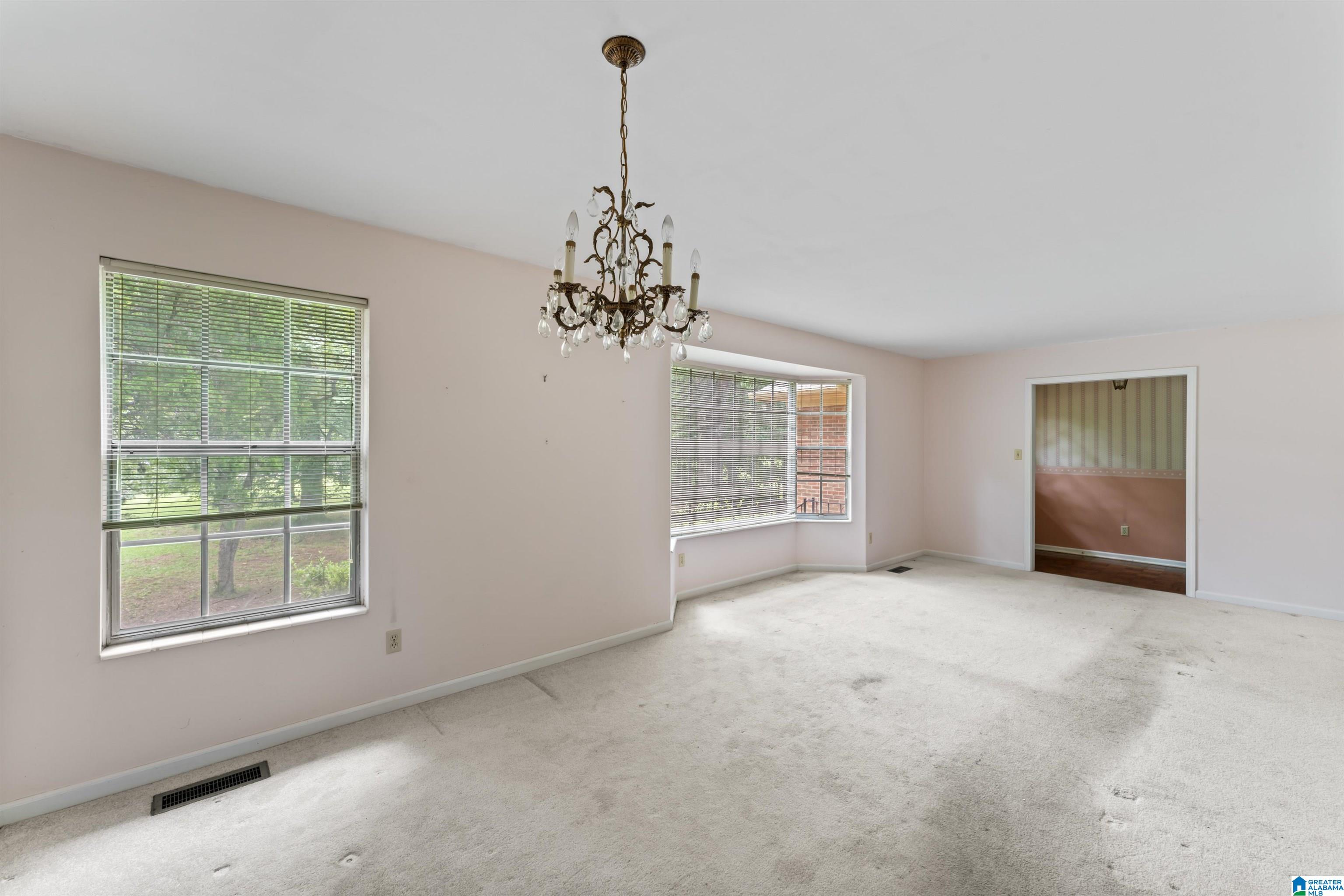 7440 MOUNTAIN VIEW LANE