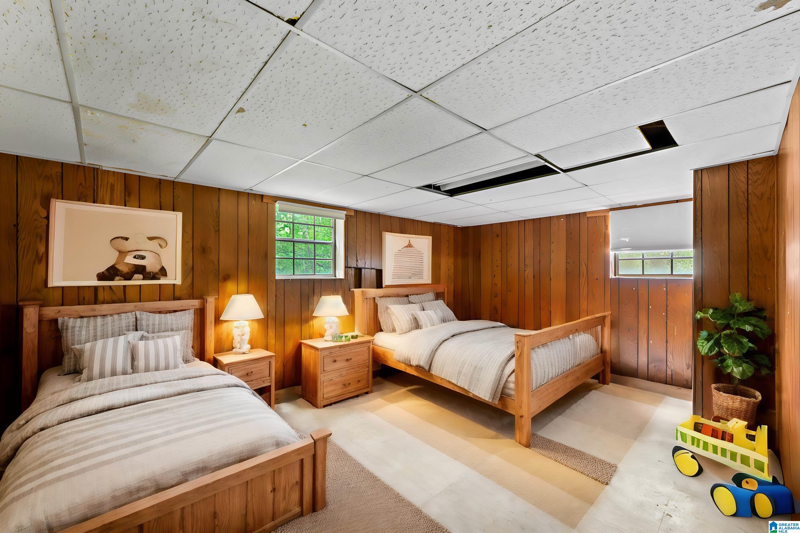 7440 MOUNTAIN VIEW LANE