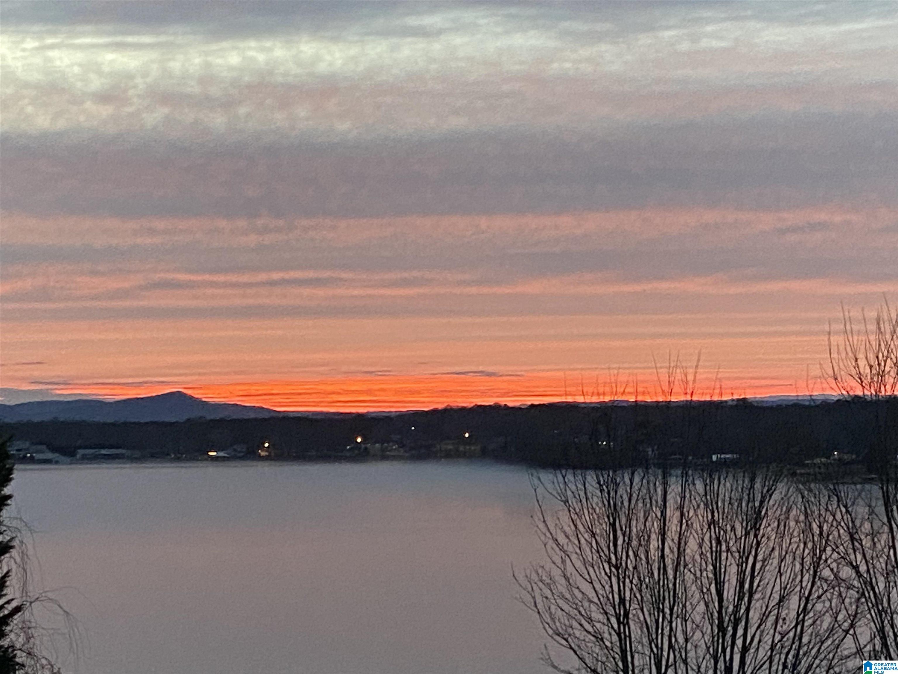 1308 N LAKEMONT DRIVE