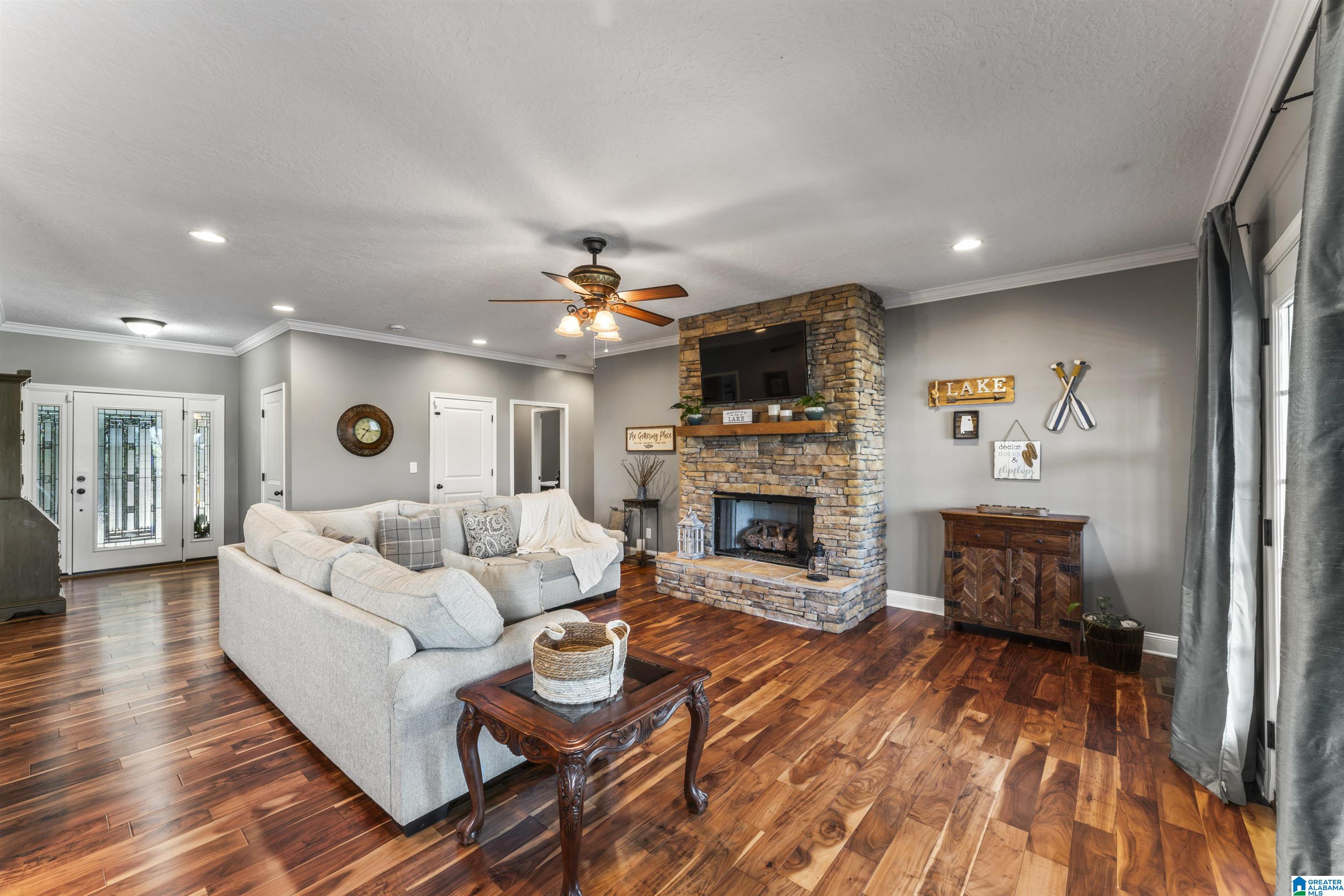 1308 N LAKEMONT DRIVE