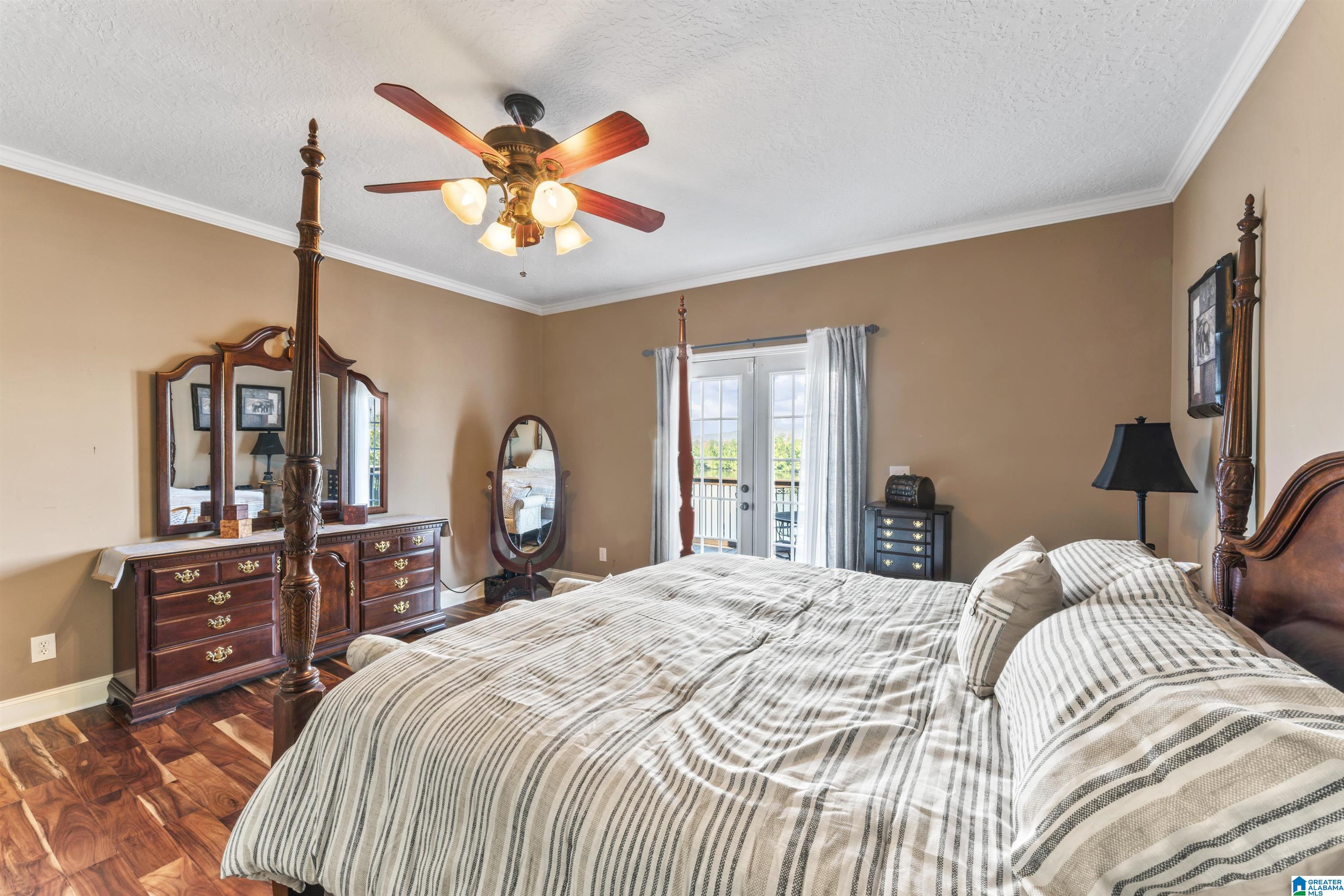 1308 N LAKEMONT DRIVE