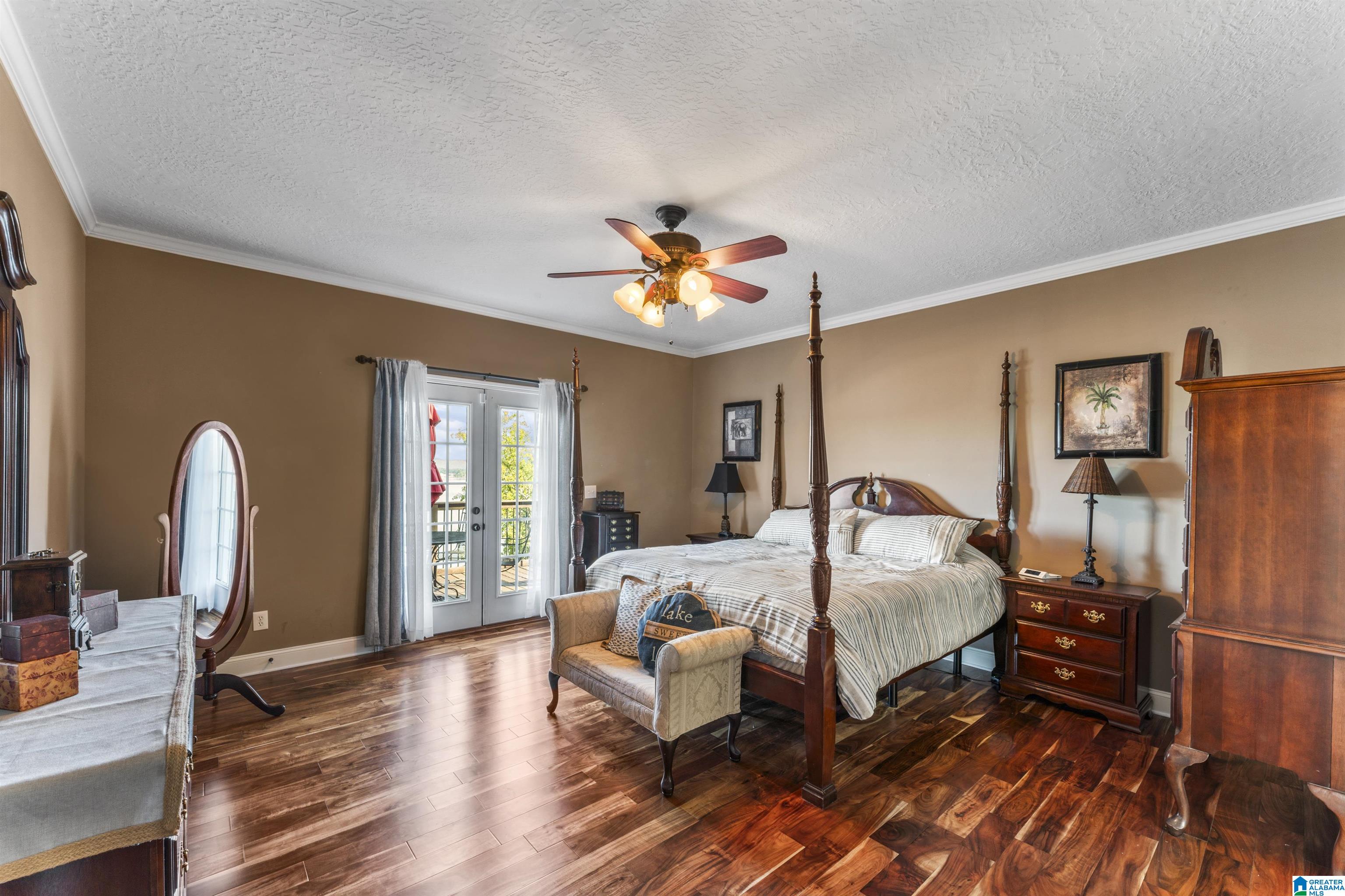 1308 N LAKEMONT DRIVE