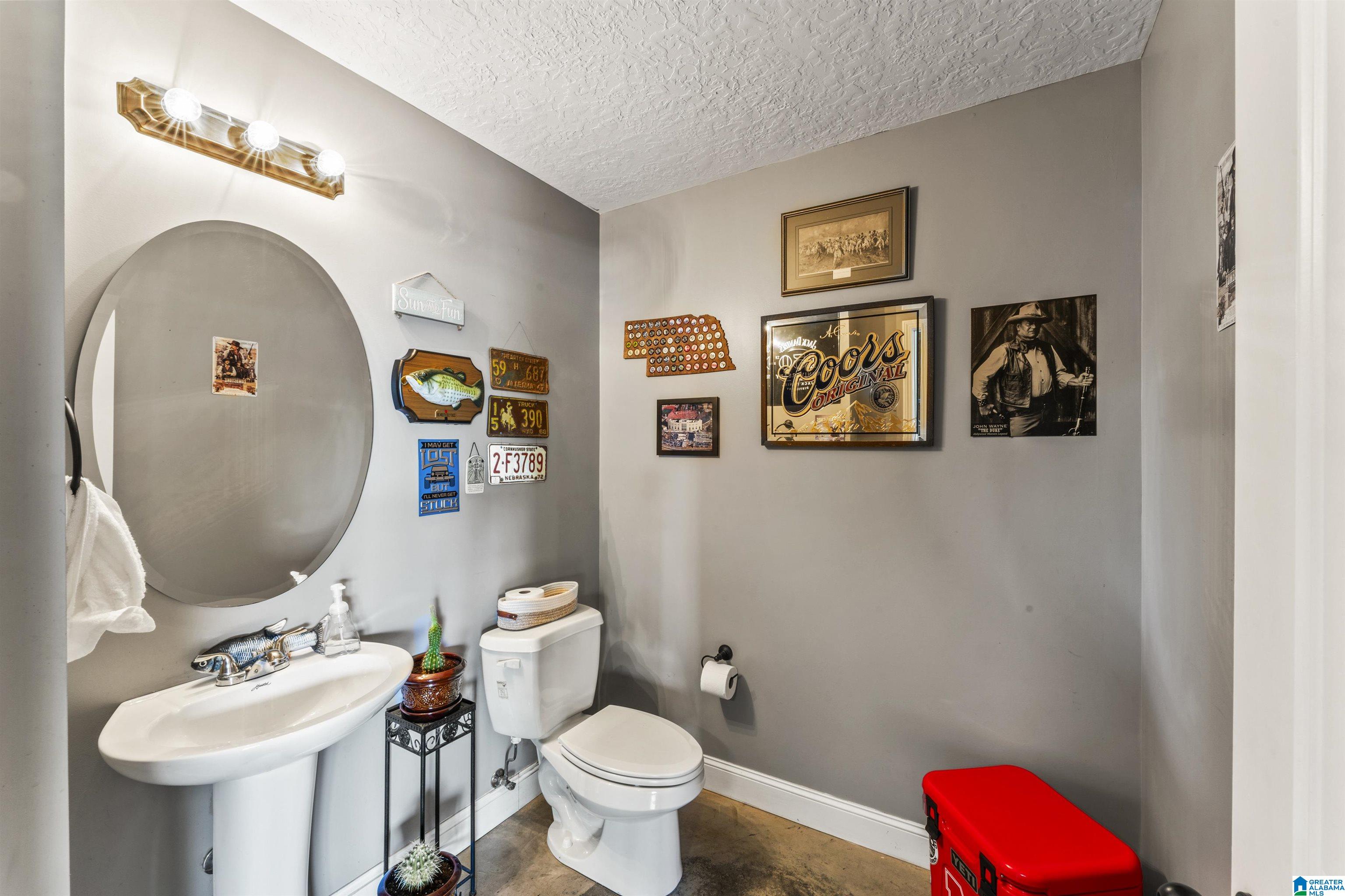 1308 N LAKEMONT DRIVE