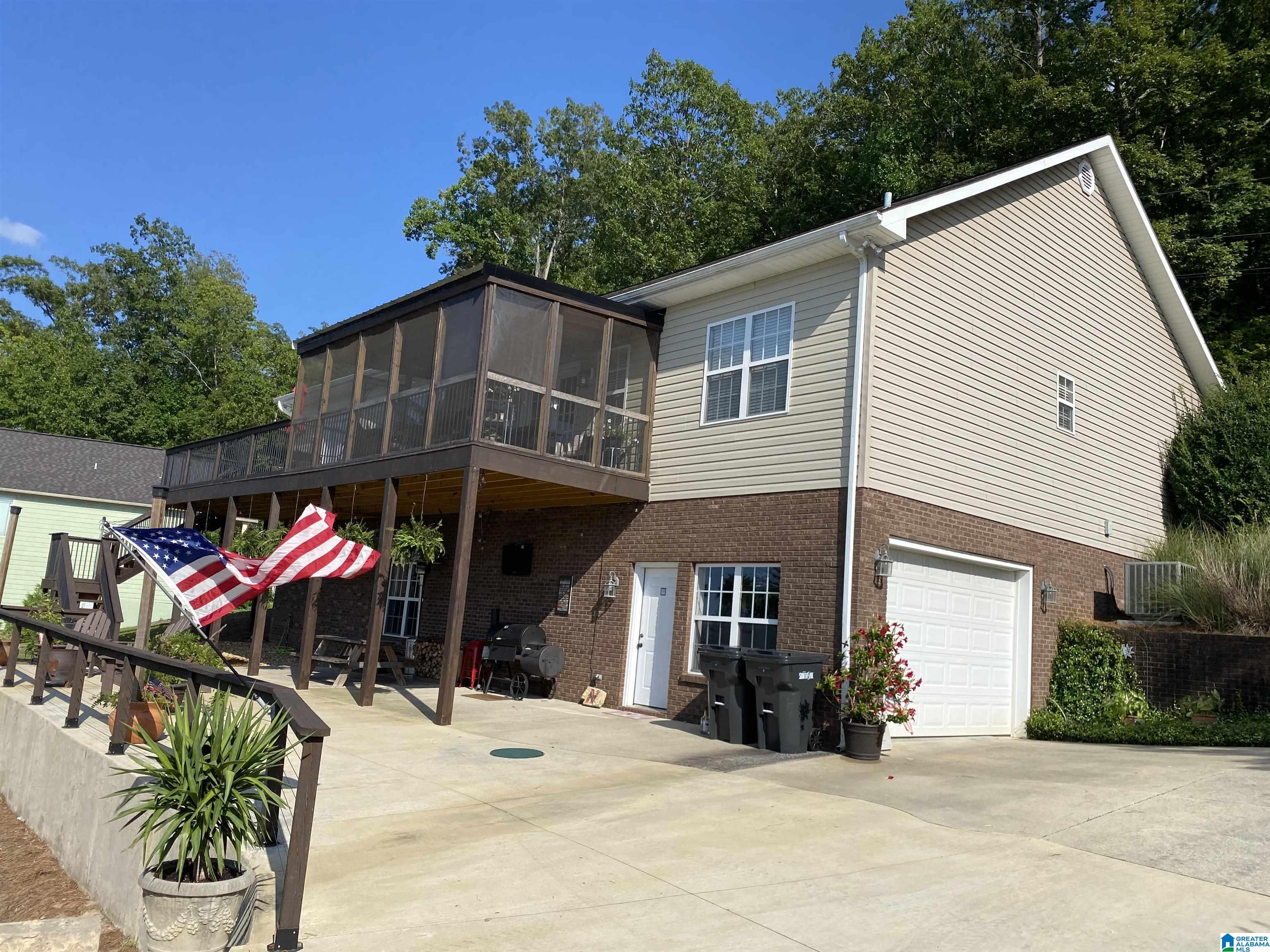 1308 N LAKEMONT DRIVE