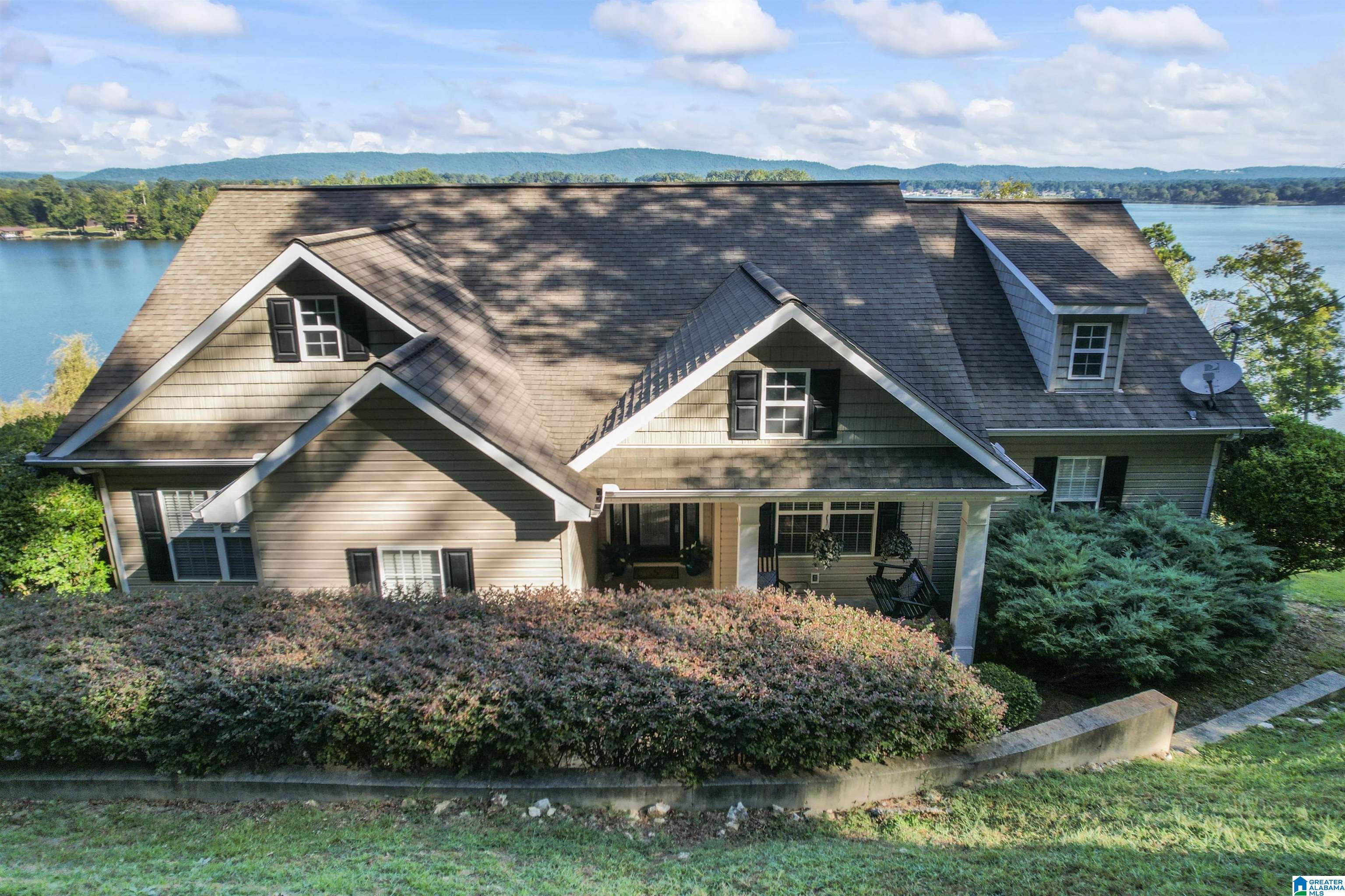 1308 N LAKEMONT DRIVE