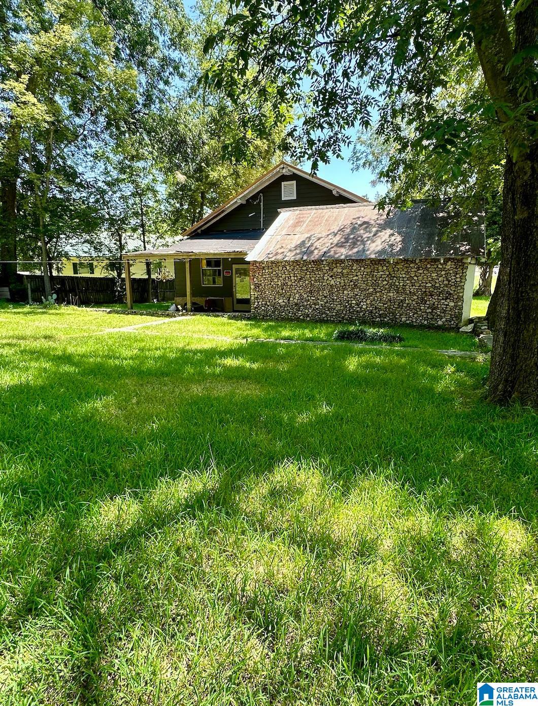 1624 ALLEN STREET