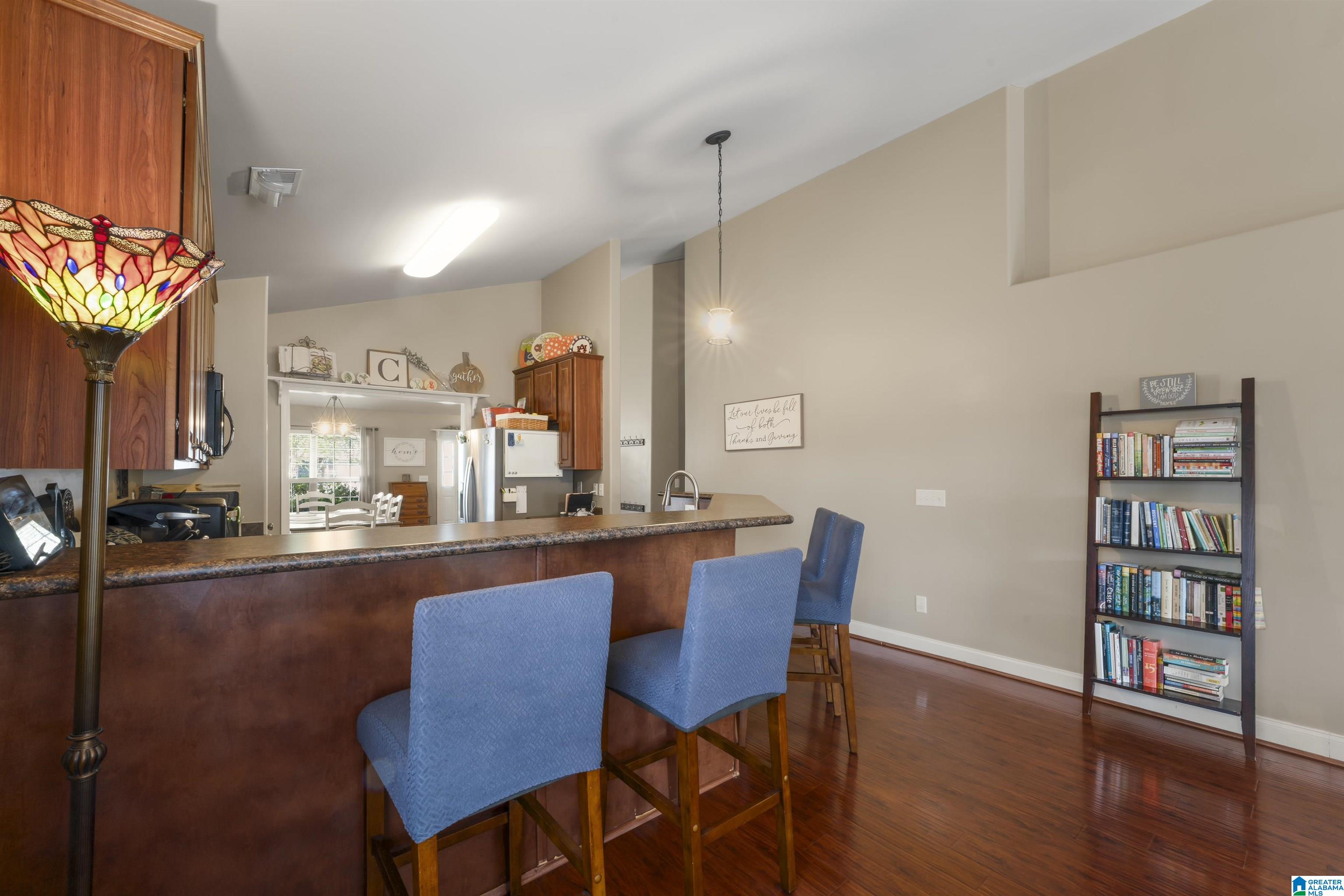 1040 LEXINGTON DRIVE