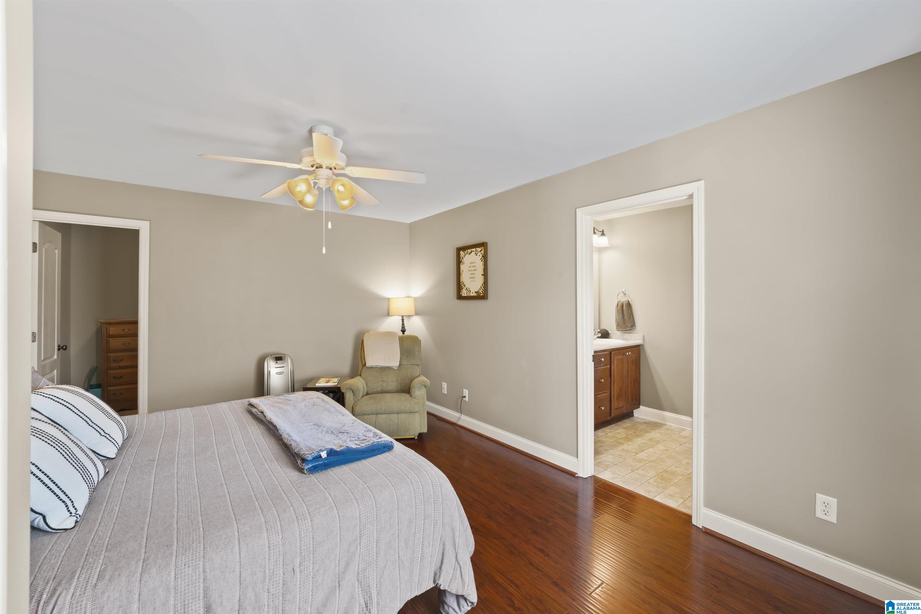 1040 LEXINGTON DRIVE