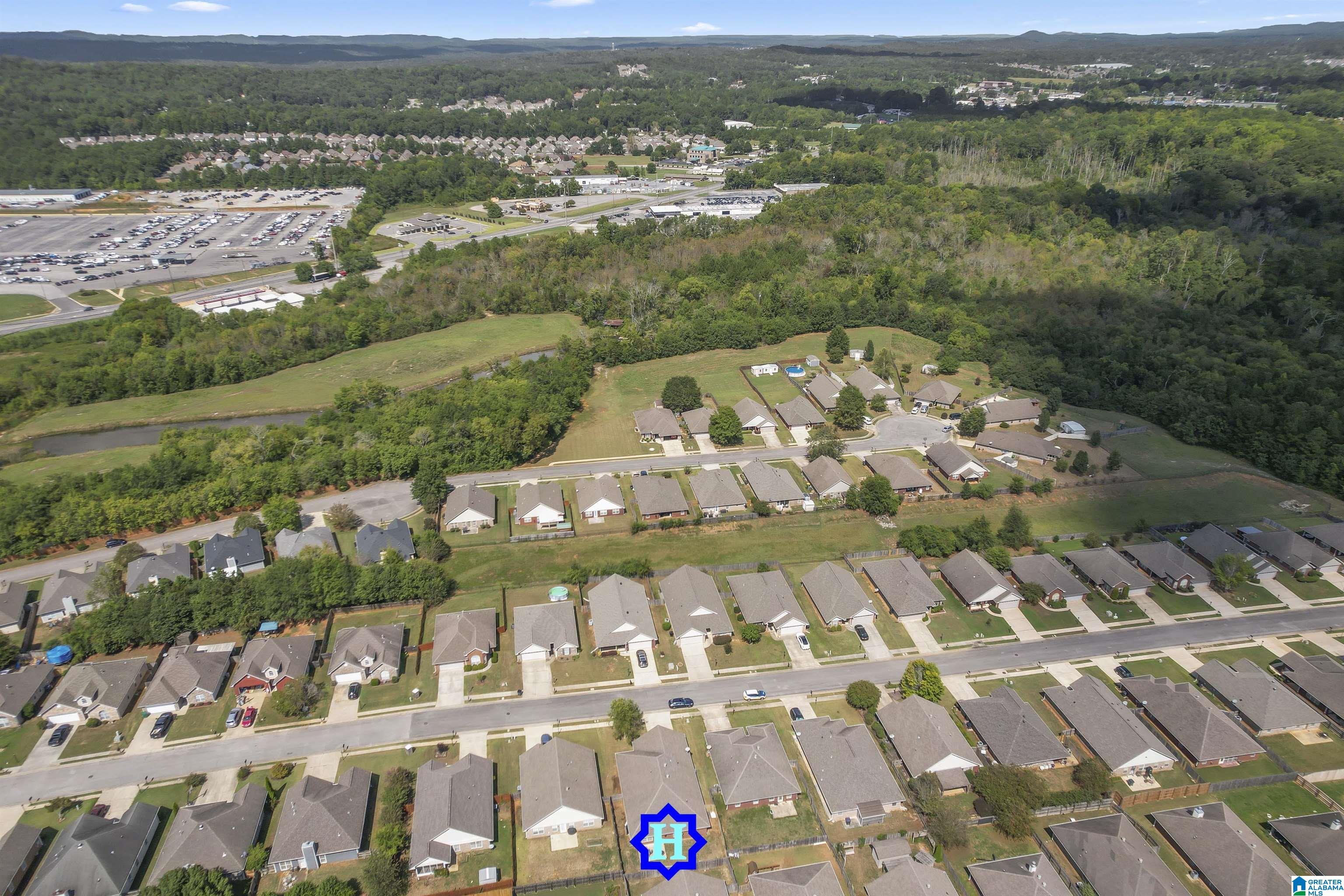 1040 LEXINGTON DRIVE