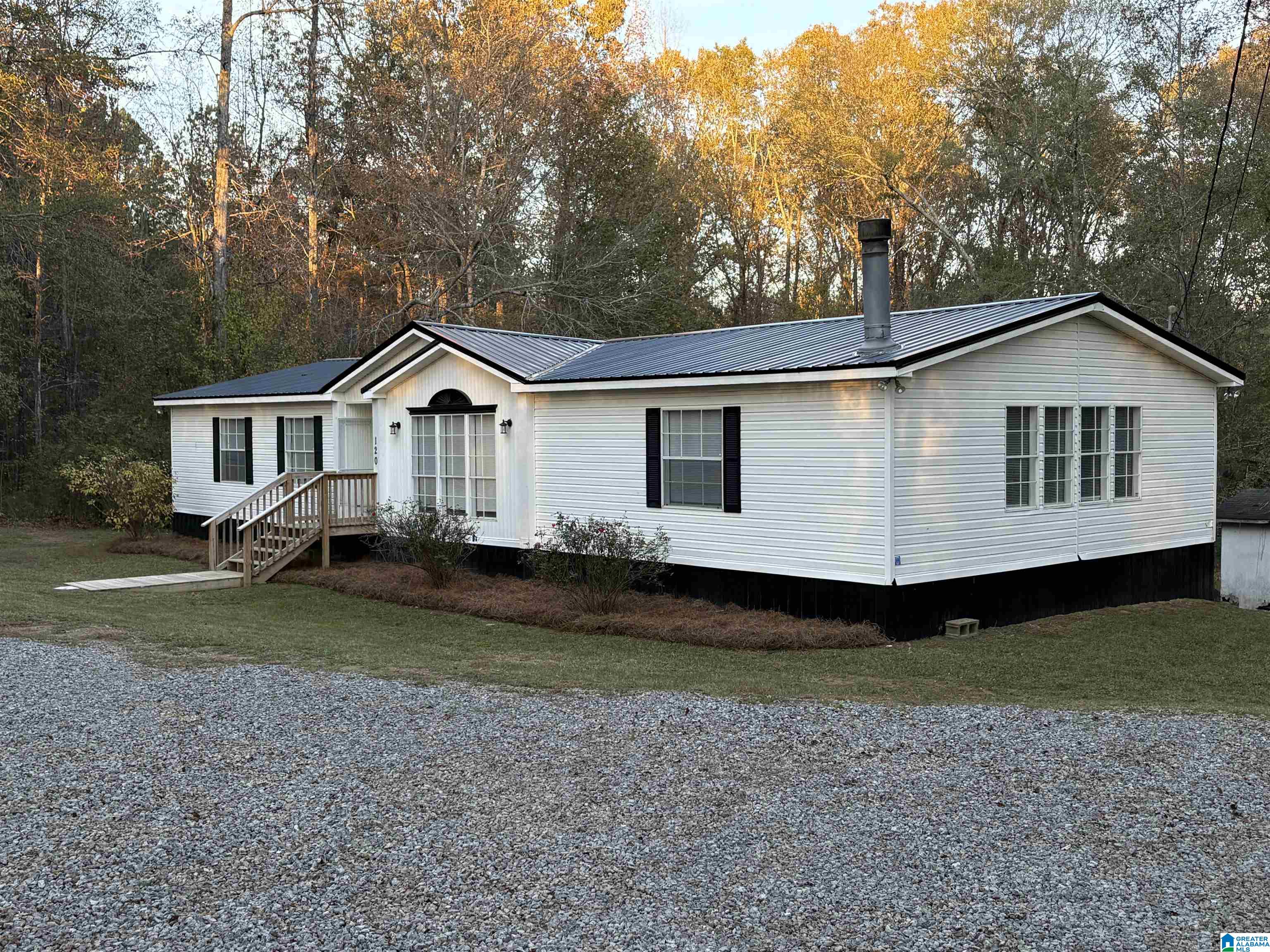 120 TREETOP LANE
