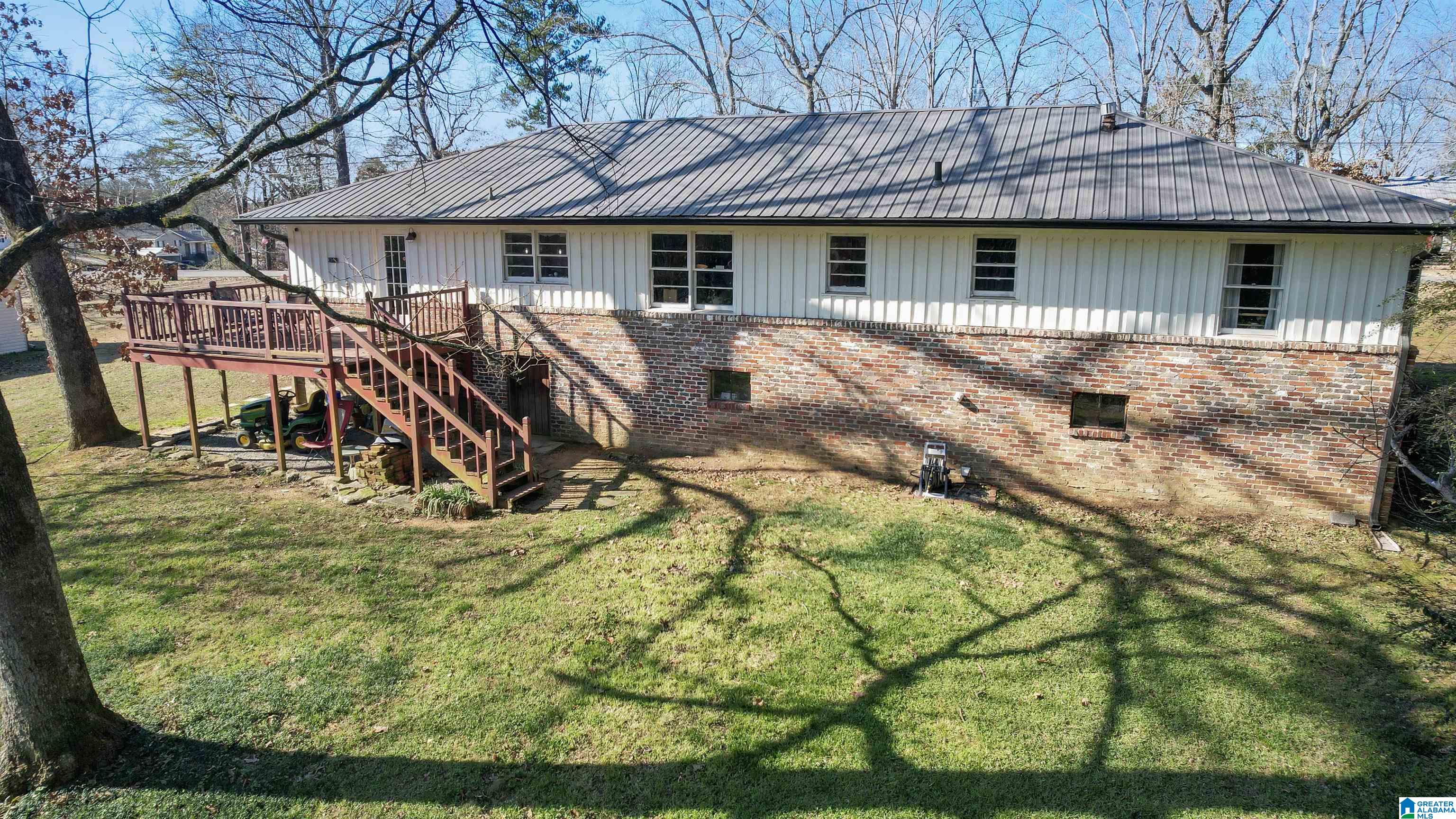 910 WESTWOOD ROAD