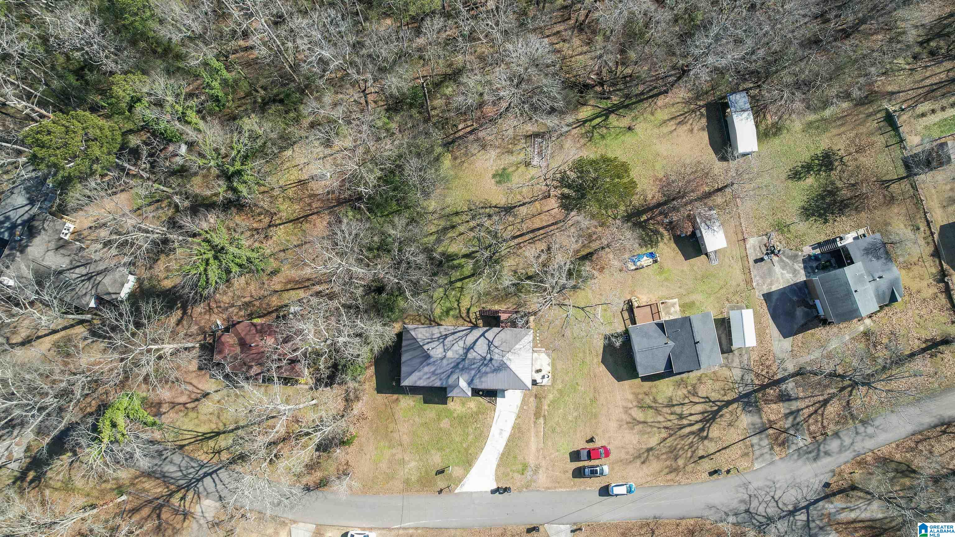 910 WESTWOOD ROAD