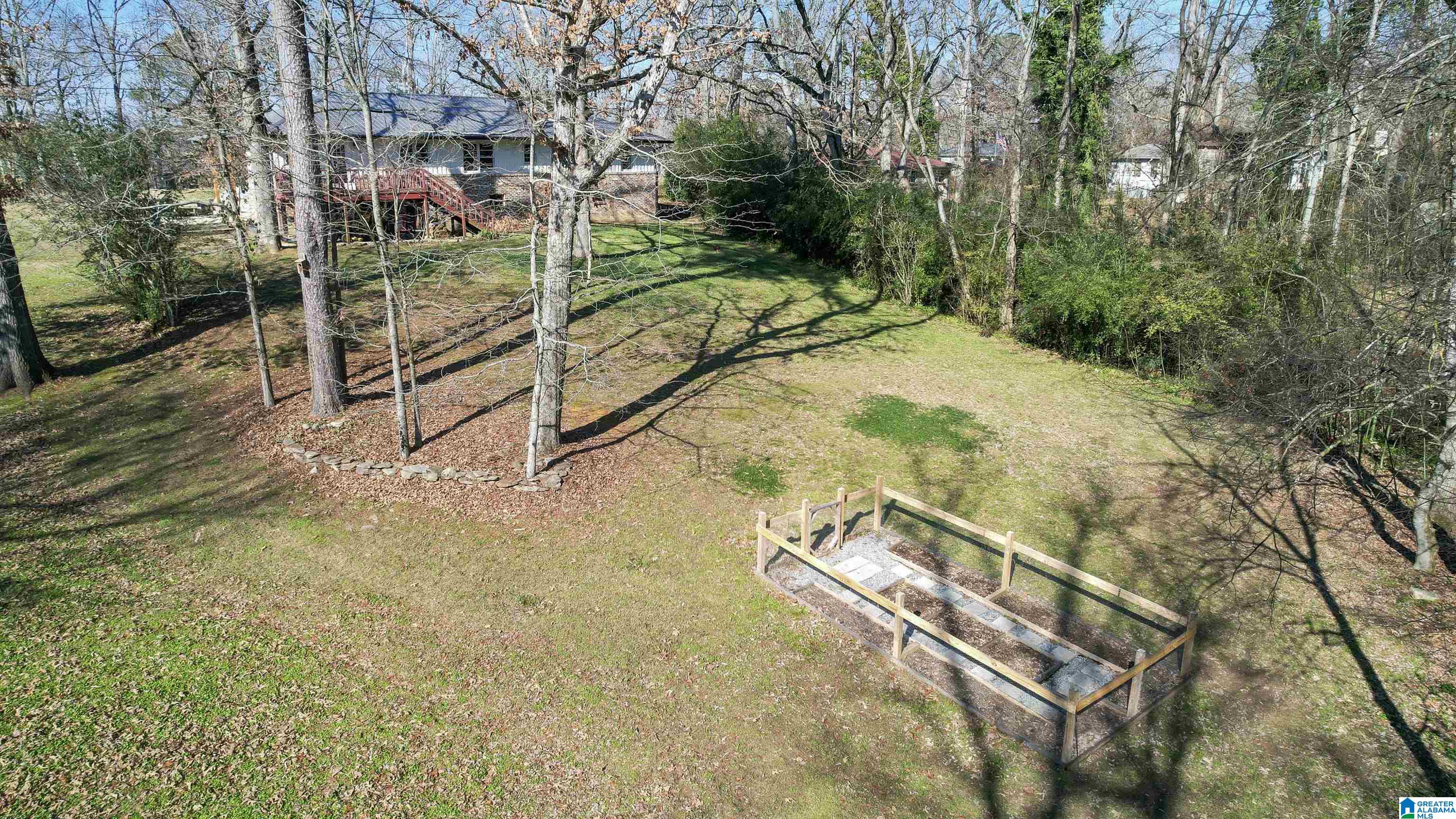 910 WESTWOOD ROAD