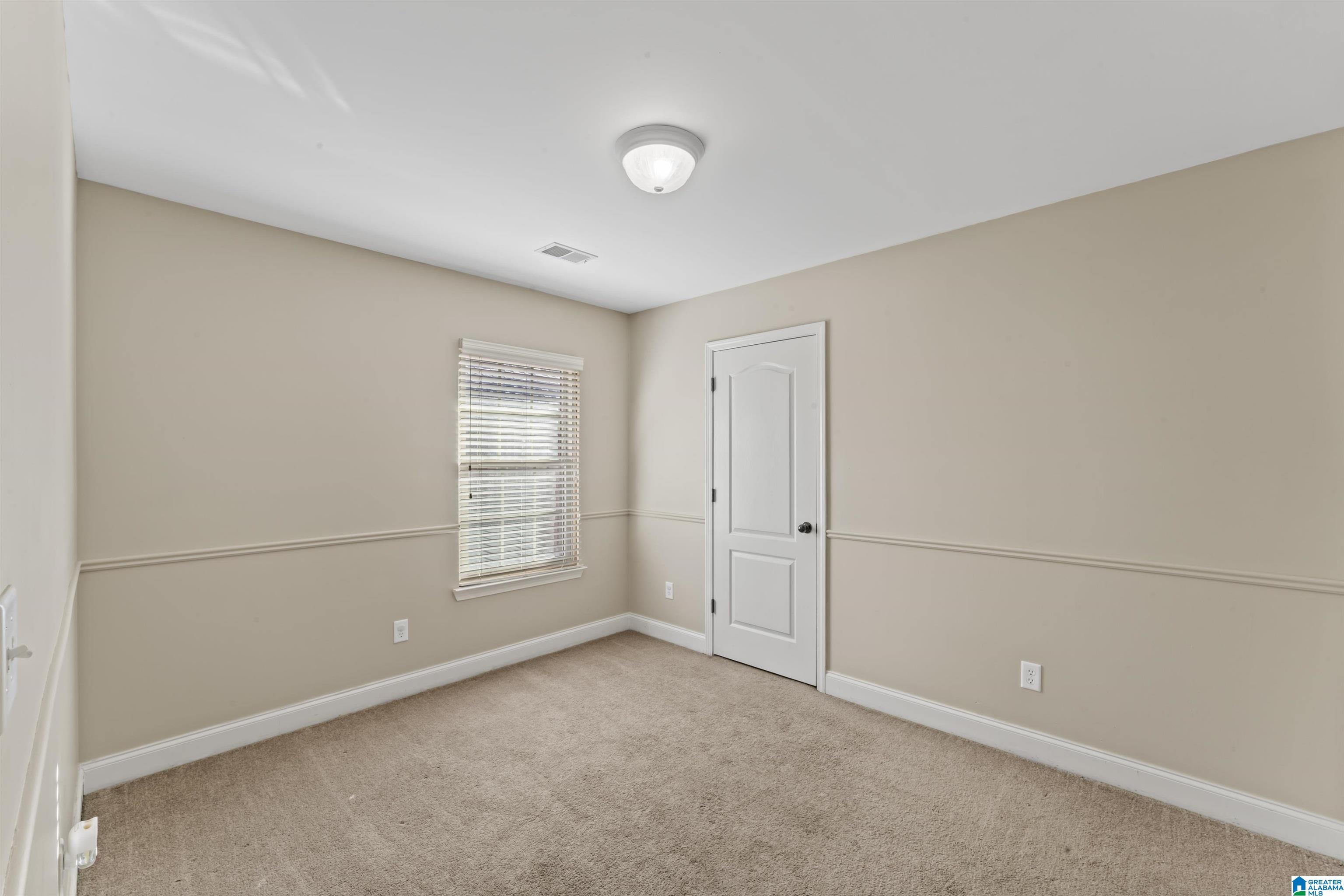 1049 LEXINGTON DRIVE