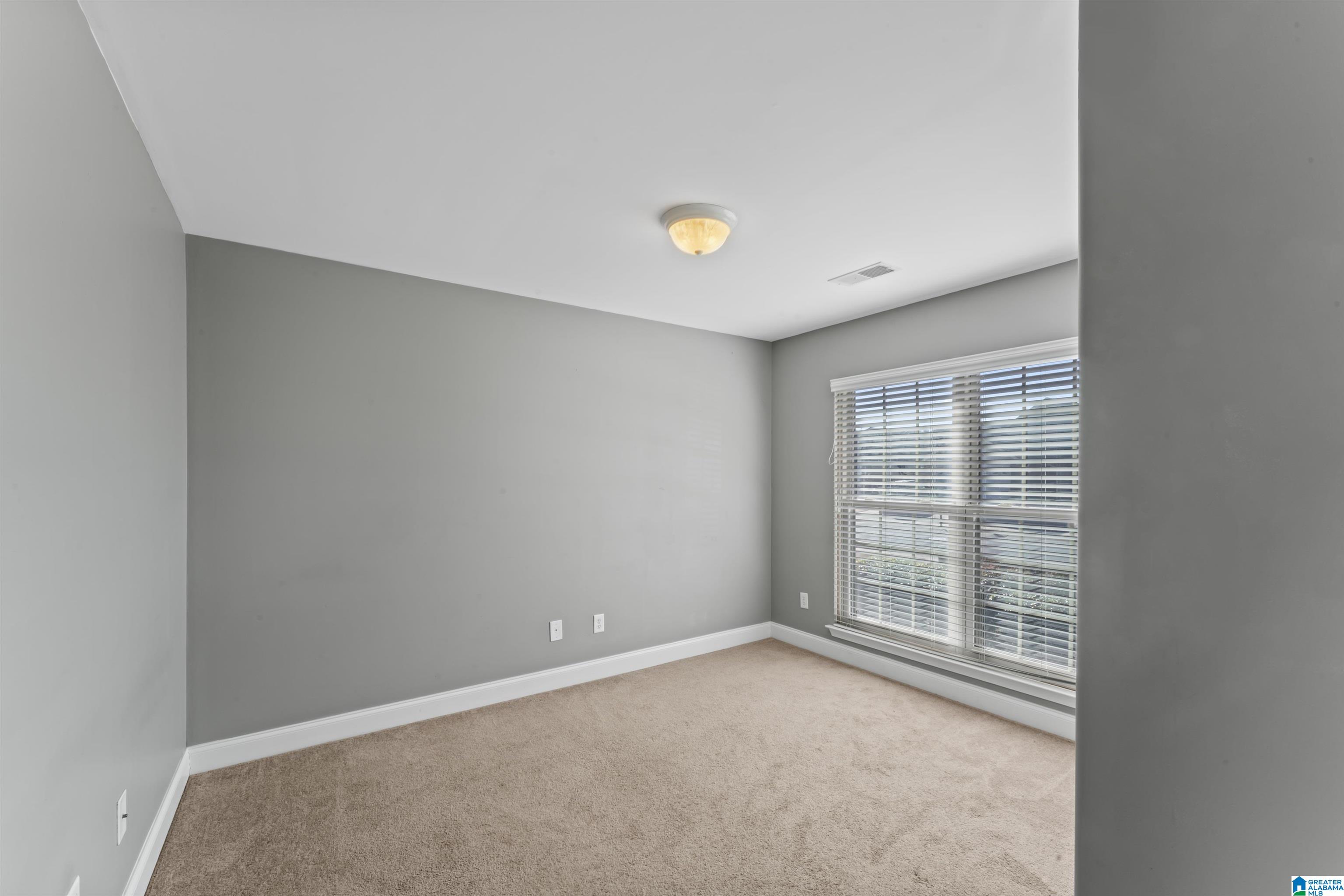 1049 LEXINGTON DRIVE