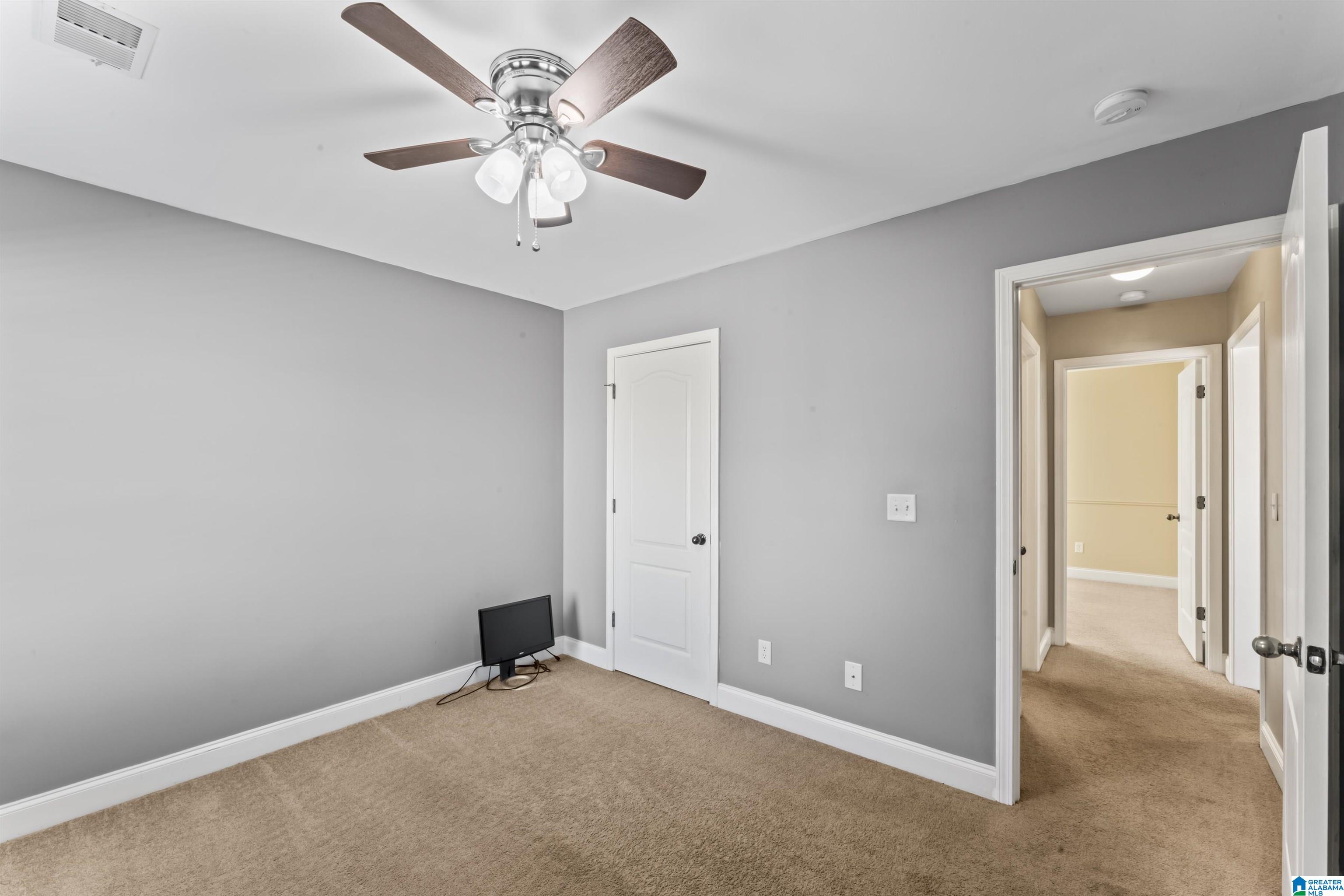1049 LEXINGTON DRIVE