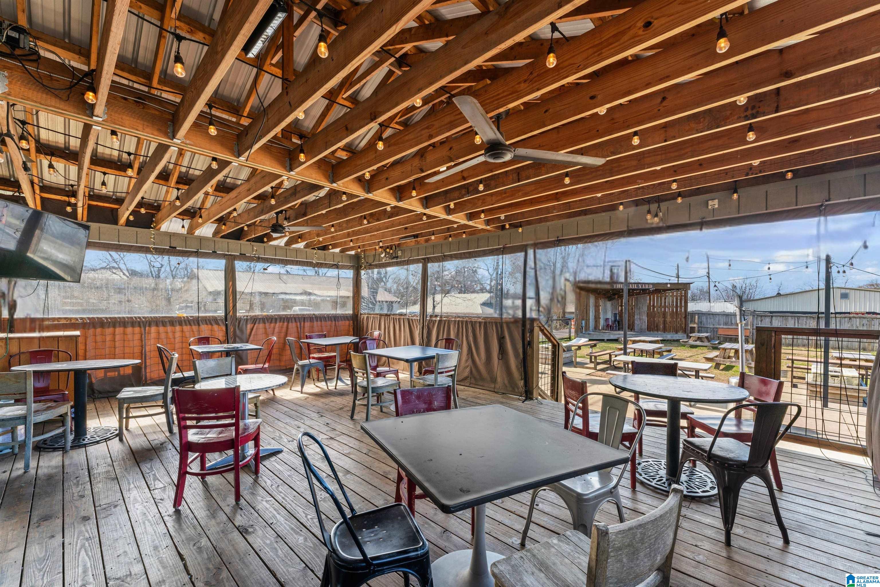 1210 6TH STREET