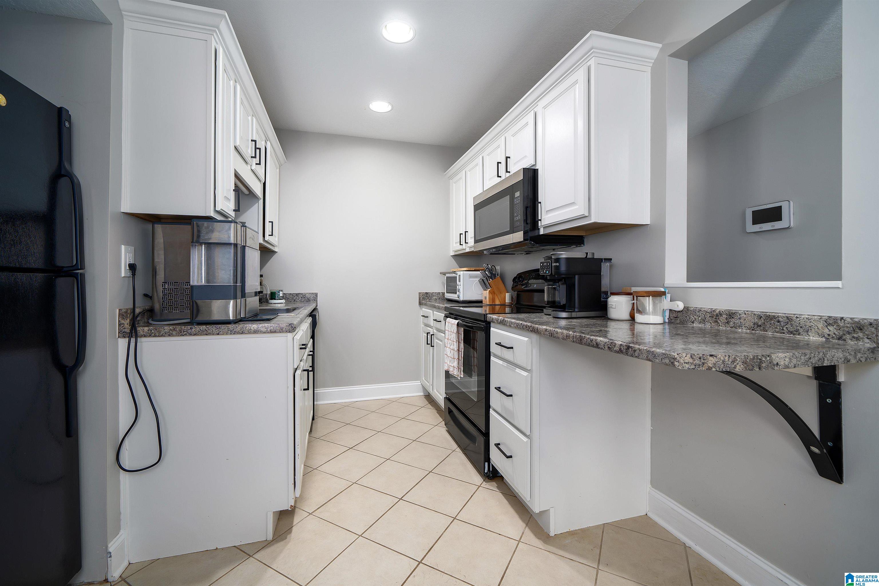 713 PENNY LANE 713