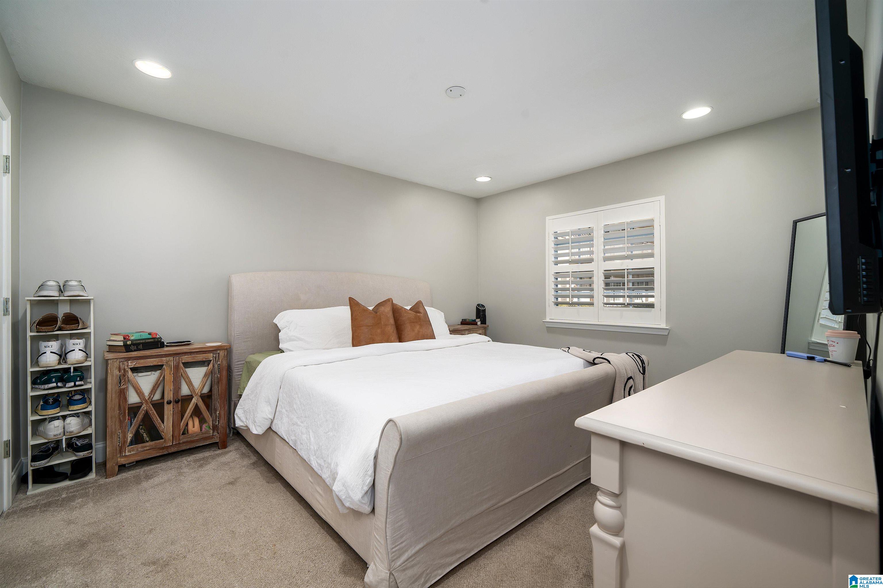 713 PENNY LANE 713