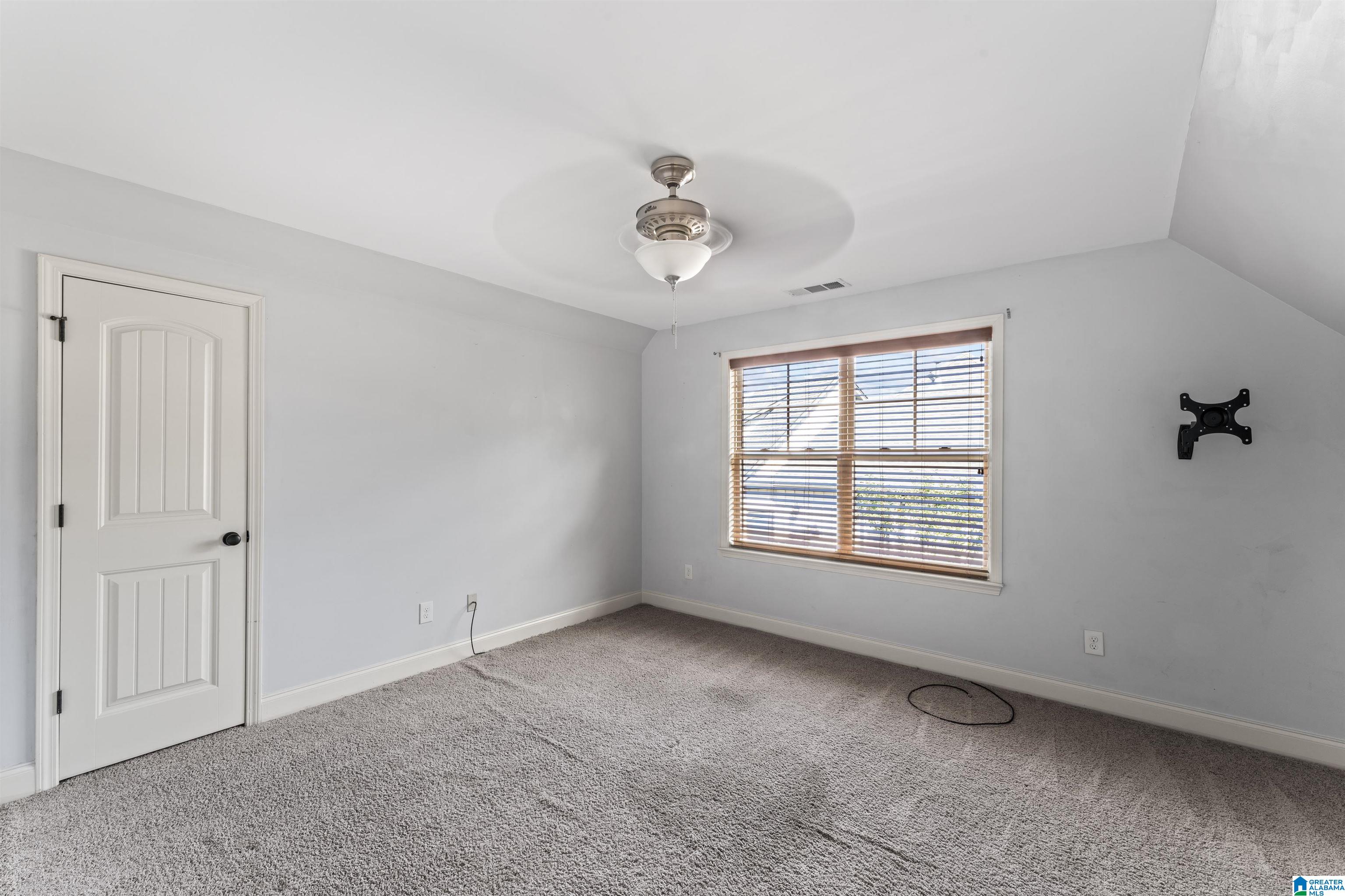9205 JARDIN CIRCLE