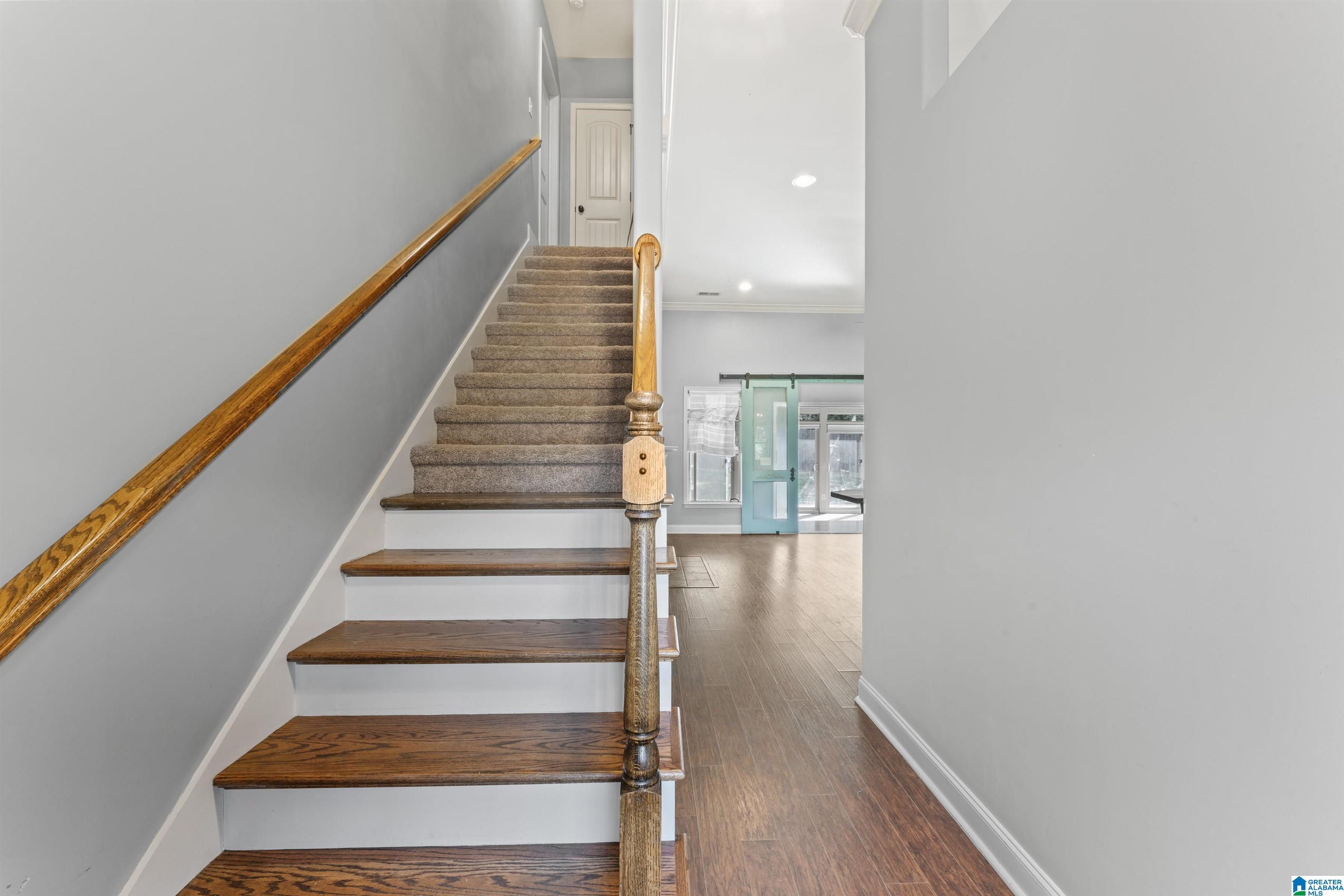 9205 JARDIN CIRCLE