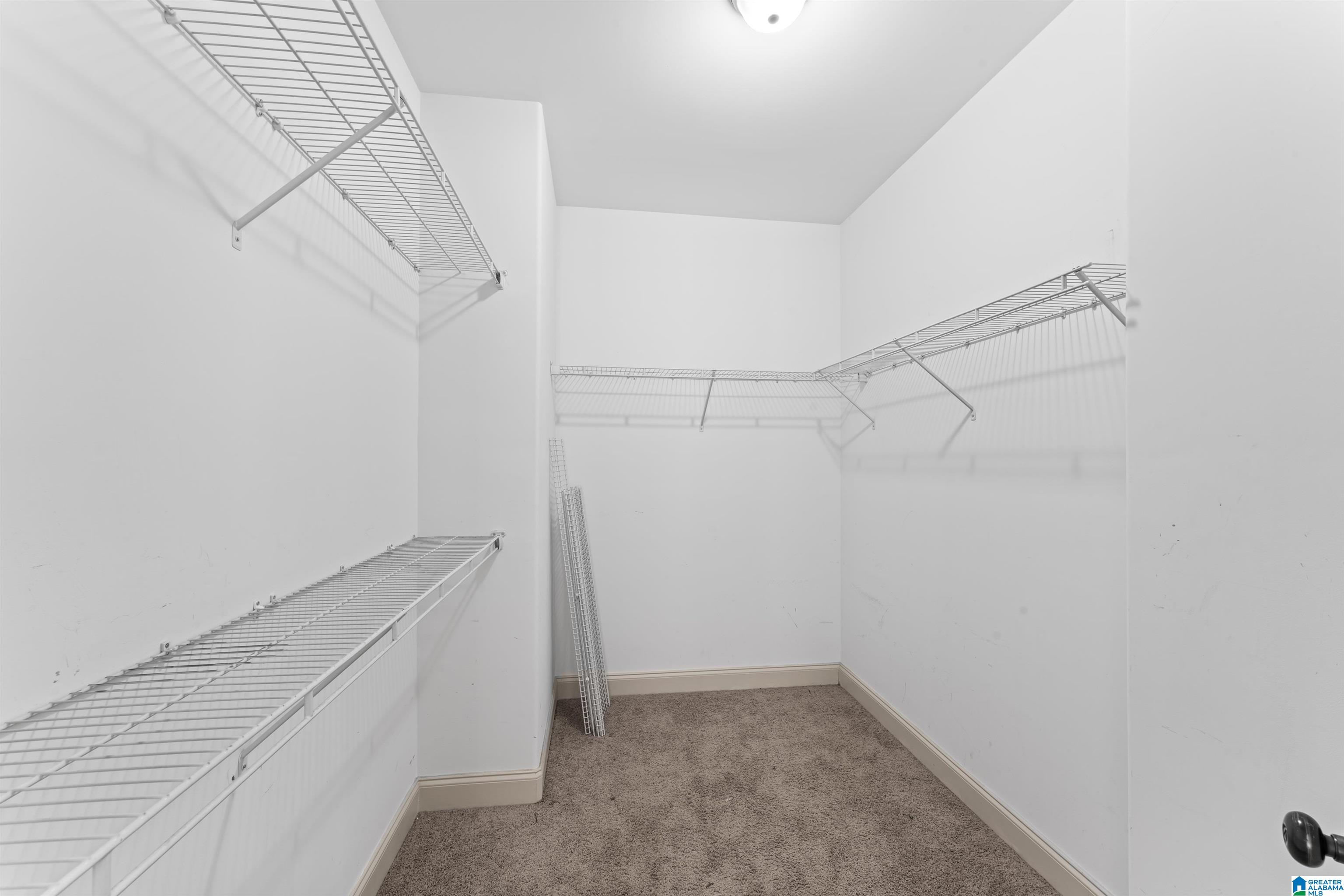 9205 JARDIN CIRCLE