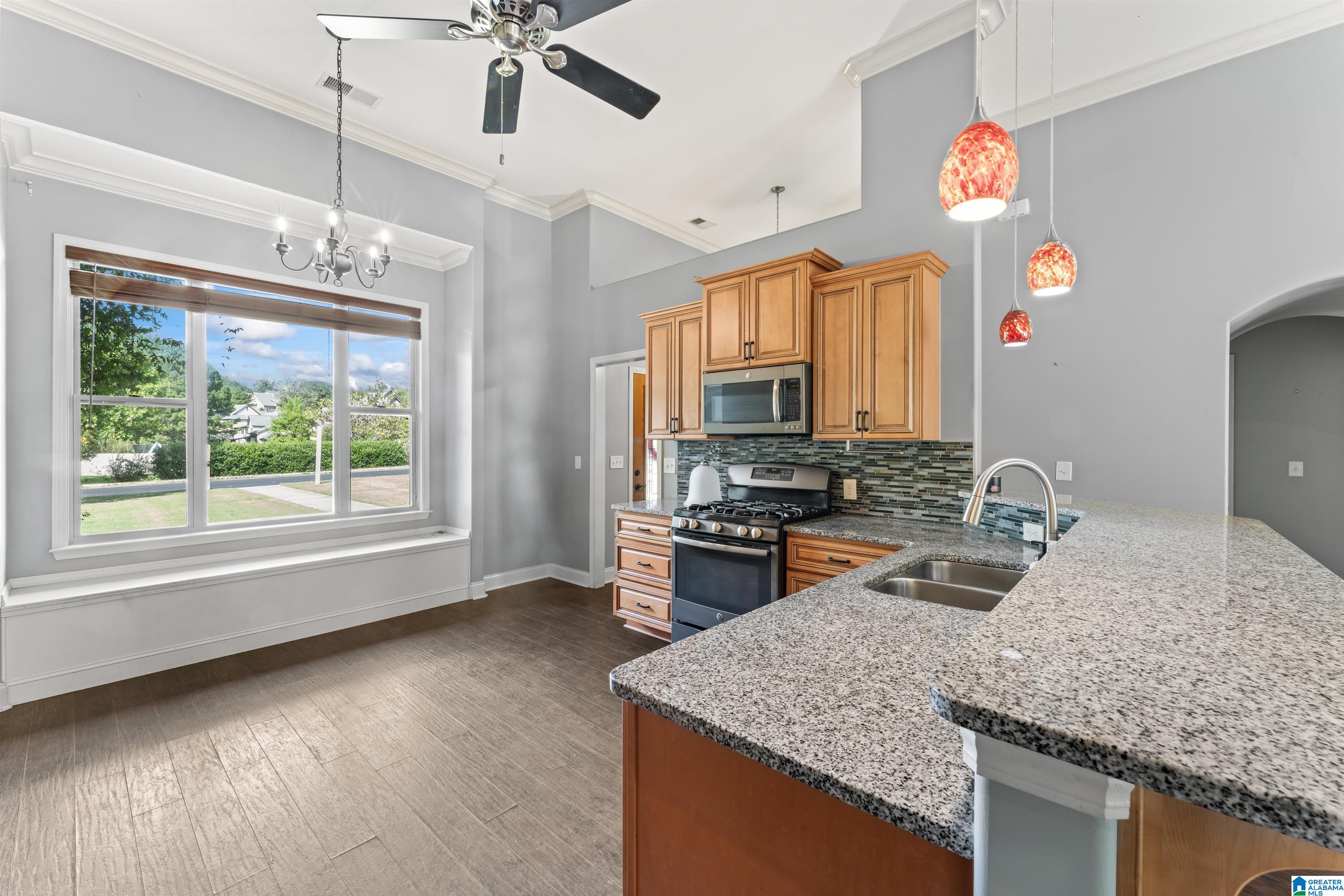 9205 JARDIN CIRCLE