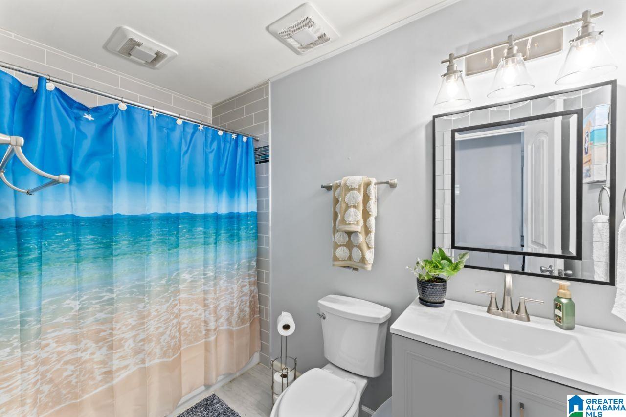 2069 PHILLIPS CIRCLE