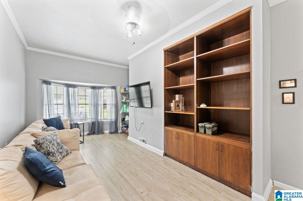 2069 PHILLIPS CIRCLE