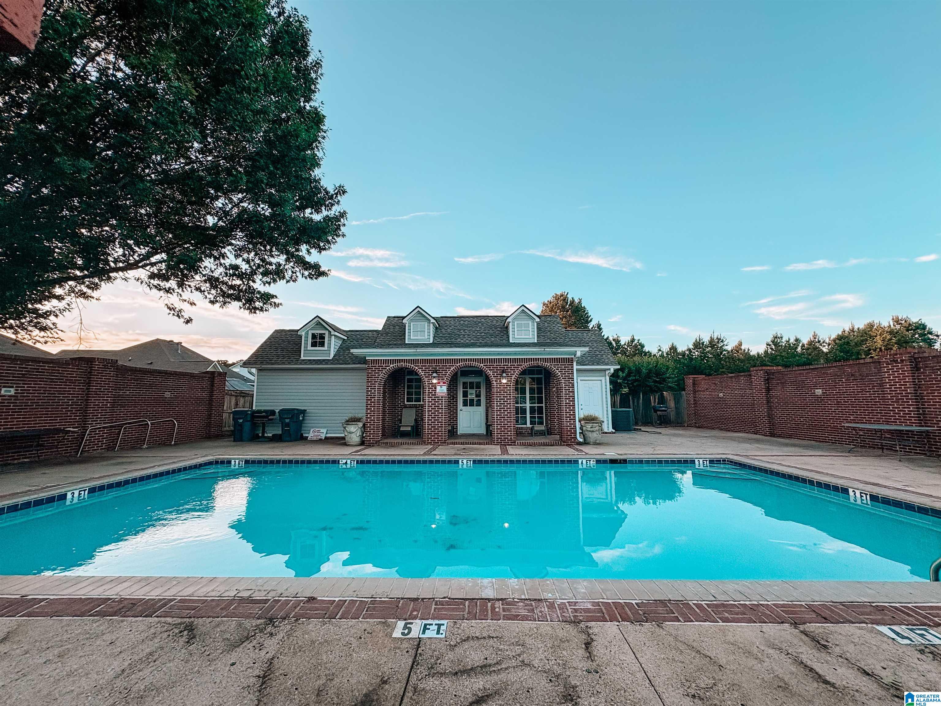 1070 WINDSOR PARKWAY